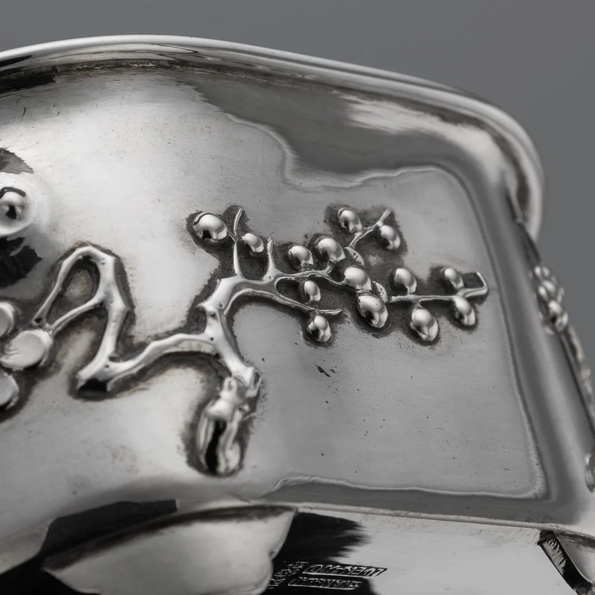 PUSHKINS.COM - A00204 - ANTIQUE 20thC CHINESE EXPORT SOLID SILVER WASTE BOWL, LUEN-WO, SHANGHAI c.1900 - 11.jpg