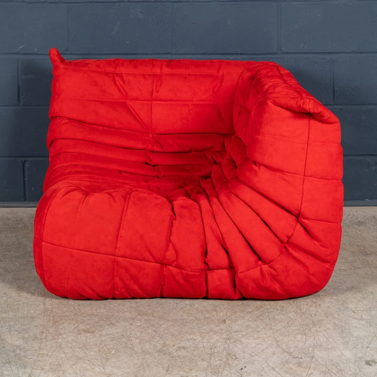 PUSHKINS.COM - B12280 - A 21st CENTURY RED "TOGO" CORNER SOFA BY MICHEL DUCAROY FOR LIGNE ROSET FRANCE - 05.jpg