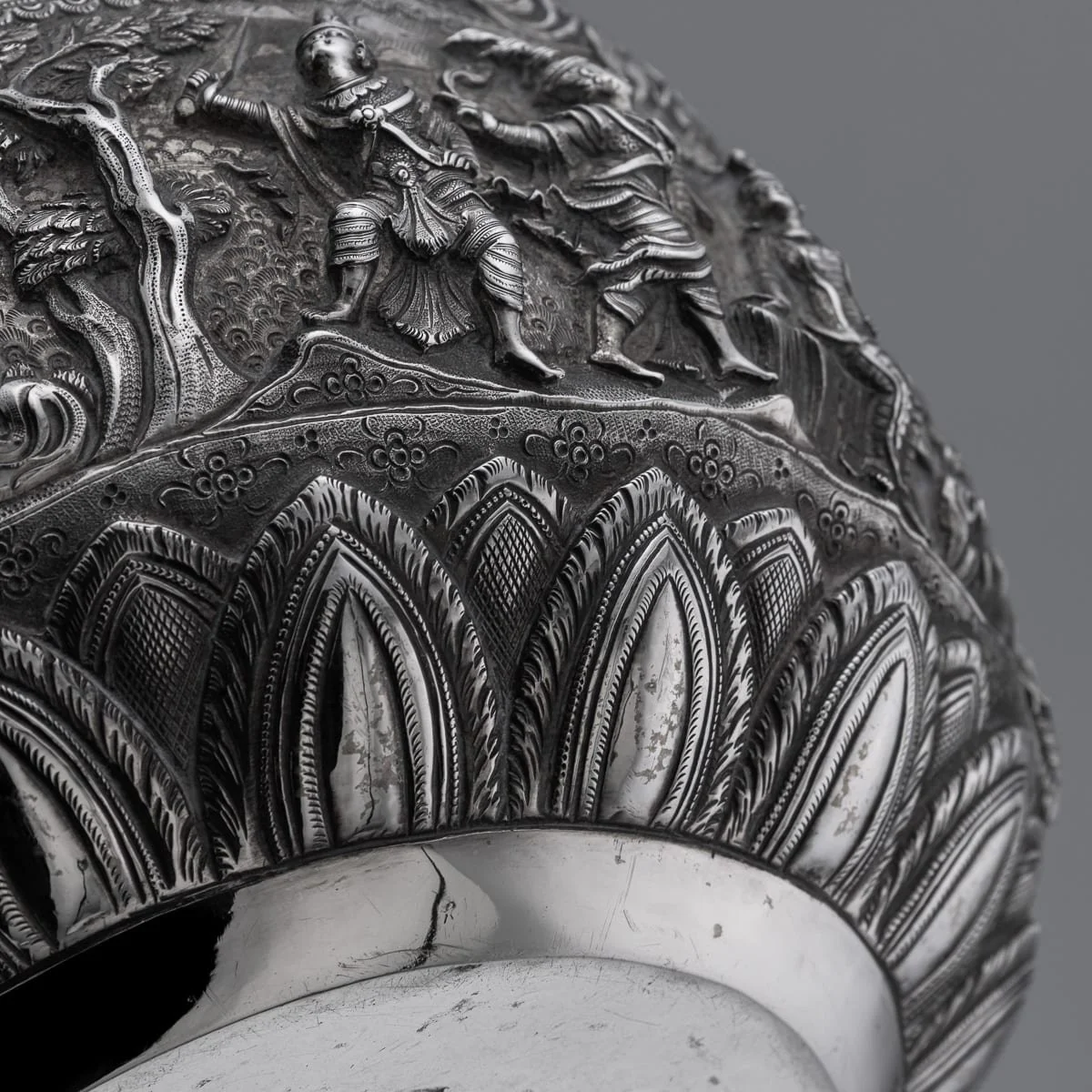 PUSHKINS.COM - A00153 - ANTIQUE 20thC BURMESE REPOUSSÉ SOLID SILVER "JATAKA TALES" BOWL c.1900 - 23.jpg