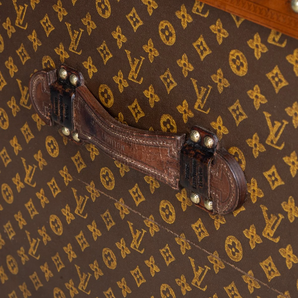 PUSHKINS.COM - B11431dw - ANTIQUE 20thC LOUIS VUITTON %22MALLE HAUTE%22 IN MONOGRAM CANVAS, FRANCE c.1920 - 27.jpg