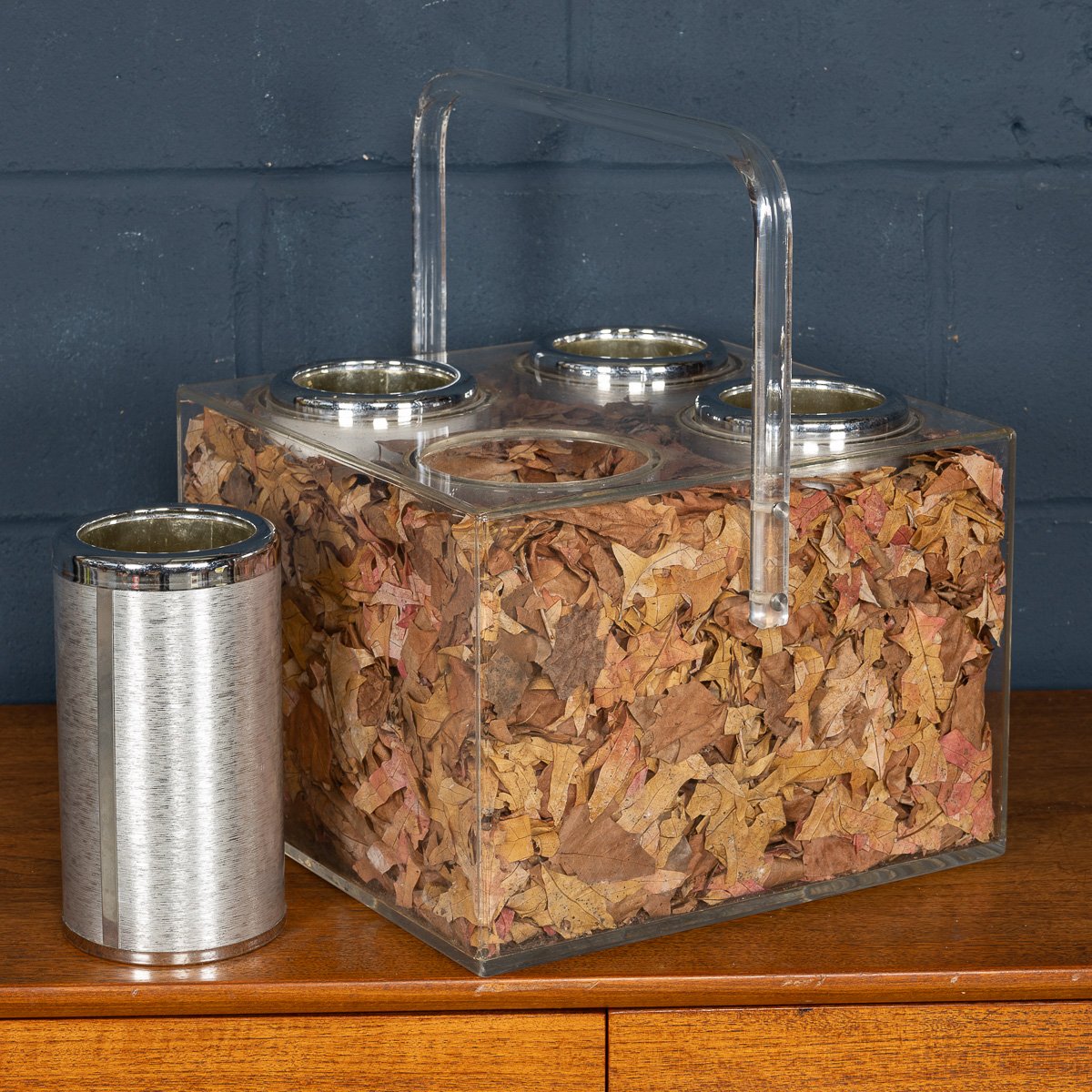 PUSHKINS.COM - B11430 - 20thC FOUR BOTTLE WINE CADDY IN PERSPEX BY CHRISTIAN DIOR, MADE IN ITALY c.1980 - 08.jpg