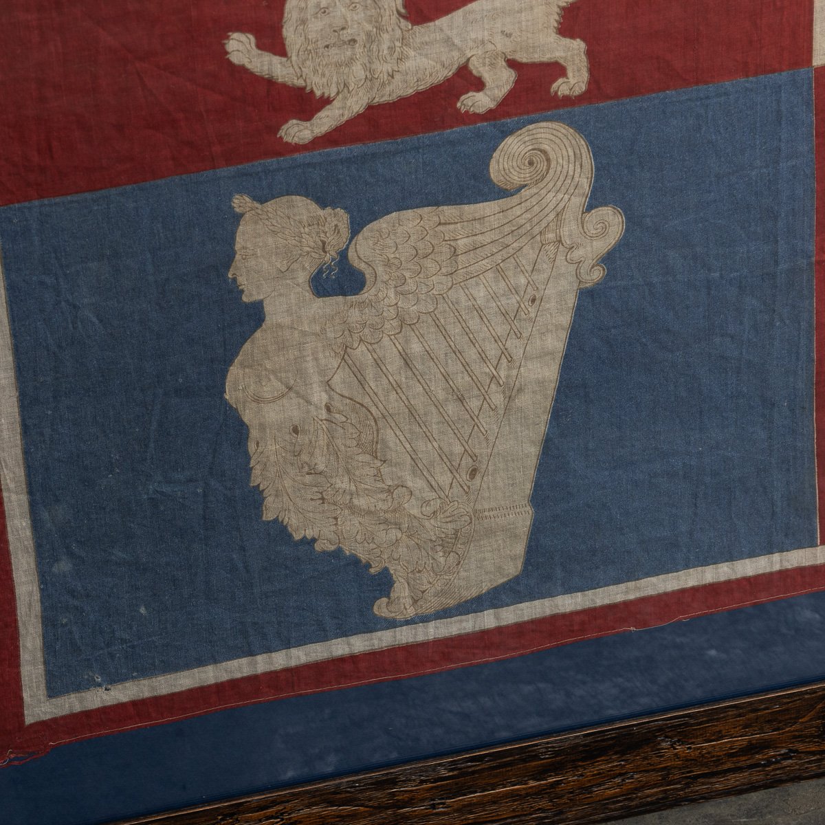 PUSHKINS.COM - D11376 - ANTIQUE 20thC VICTORIAN FRAMED ROYAL STANDARD FLAG c.1900 - 05.jpg