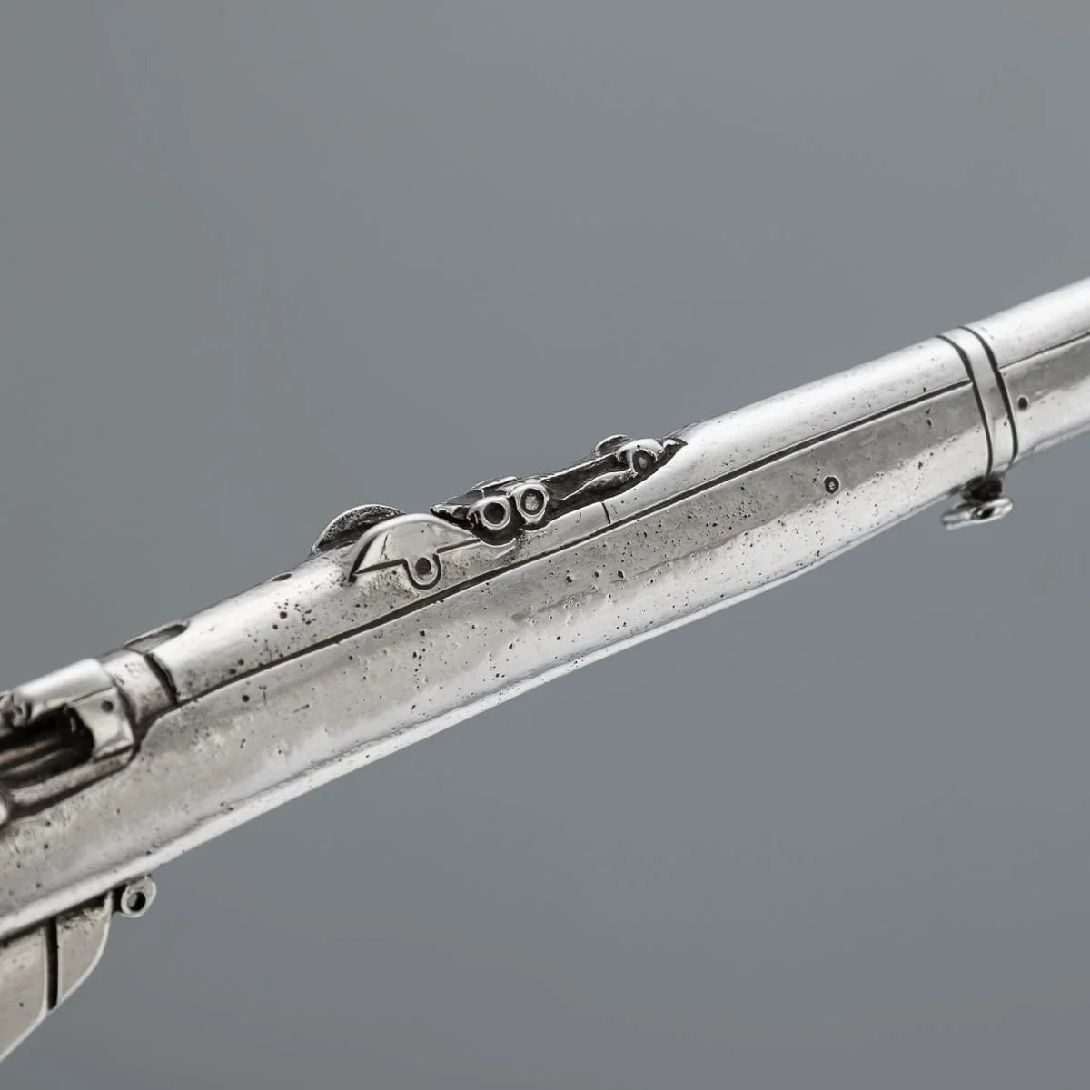 PUSHKINS.COM - A00135 - ANTIQUE 20thC ENGLISH SOLID SILVER RIFLE SHOOTING TROPHY, LONDON c.1915 - 12.jpg