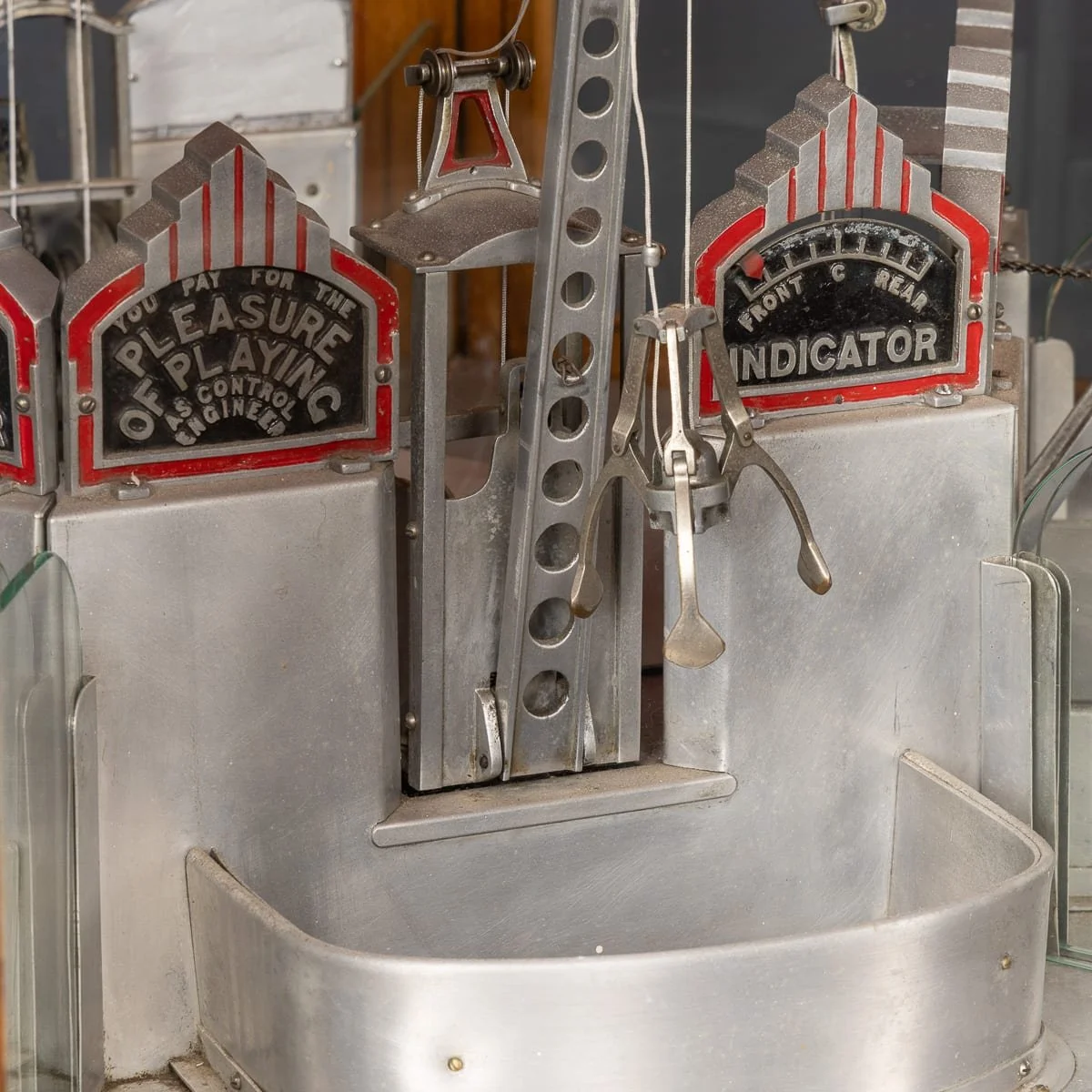 PUSHKINS.COM - D11875 - VINTAGE 20thC ENGLISH ART DECO 'CRANE CLAW' ARCADE MACHINE c.1930 - 28.jpg