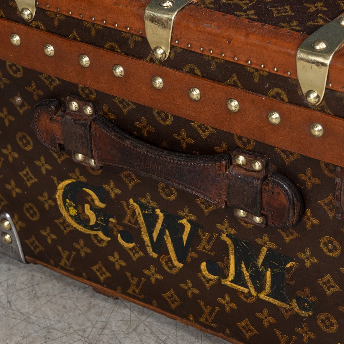 PUSHKINS.COM - B11270 - 20thC LOUIS VUITTON CABIN TRUNK IN MONOGRAM CANVAS, FRANCE c.1930 - 30.jpg