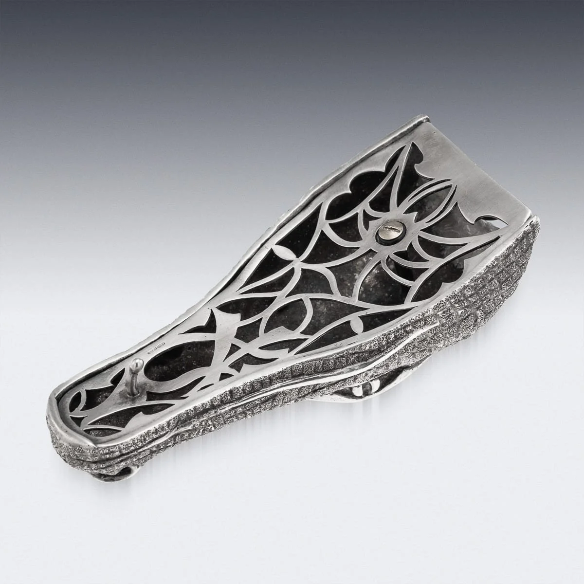 PUSHKINS.COM - J12211 - VINTAGE 20thC ITALIAN SOLID SILVER NOVELTY CROCODILE BELT BUCKLE, AREZZO - 08.jpg