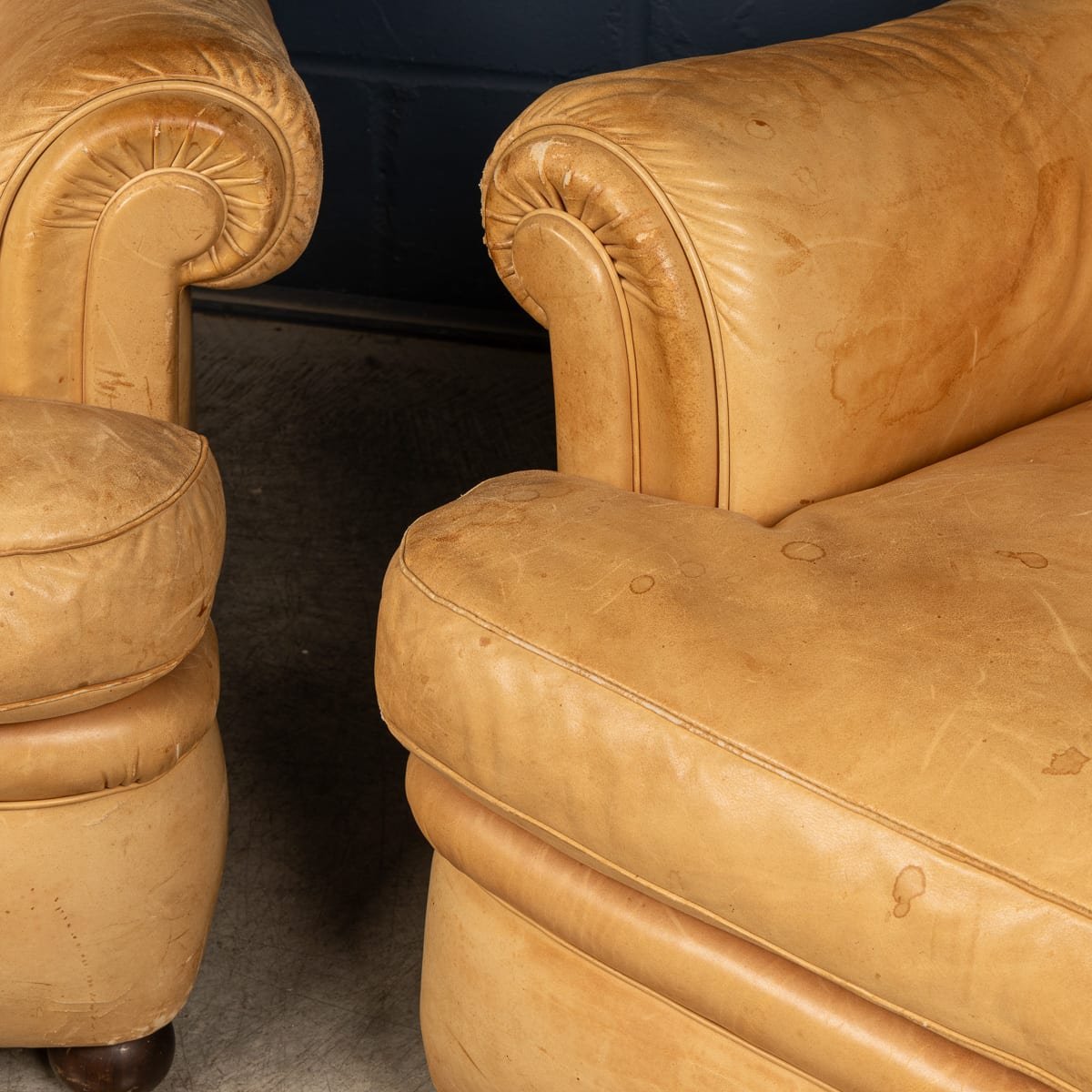 PUSHKINS.COM - B11842 - VINTAGE 20thC ITALIAN PAIR OF TAN LEATHER ARMCHAIRS BY POLTRONA FRAU c.1970 - 24.jpg