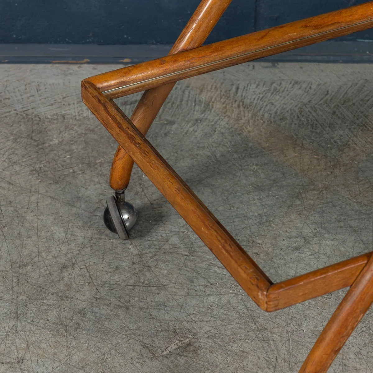 PUSHKINS.COM - B11471 - 20thC ITALIAN DRINKS TROLLEY ATTRIBUTABLE TO CESARE LACCA c.1960 - 15.jpg