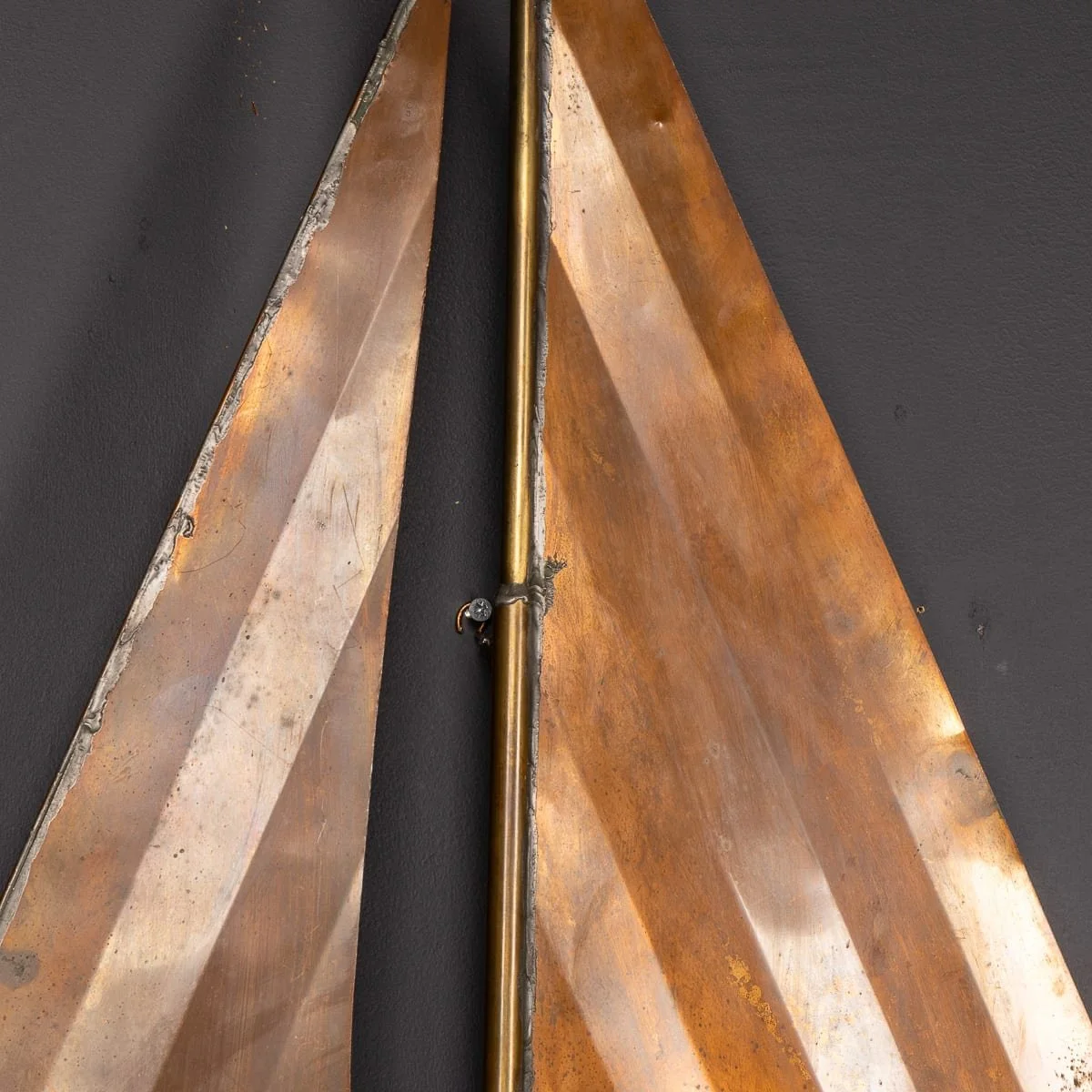 PUSHKINS.COM - D11757 - VINTAGE 20thC WALL HANGING COPPER SCULPTURE OF A RACING YACHT c.1960 - 17.jpg
