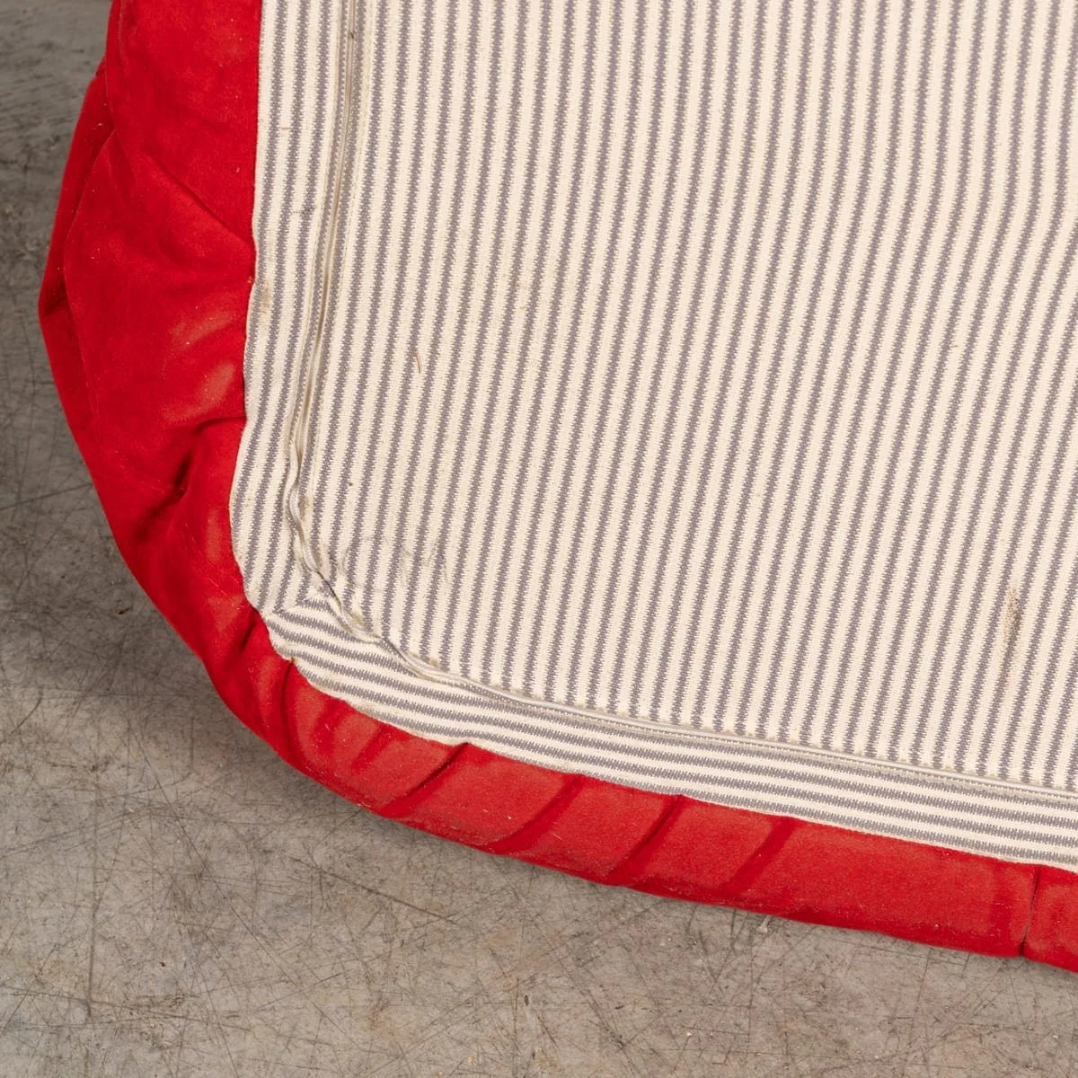 PUSHKINS.COM - B12281 - A 21st CENTURY RED "TOGO" CORNER SOFA BY MICHEL DUCAROY FOR LIGNE ROSET FRANCE - 24.jpg
