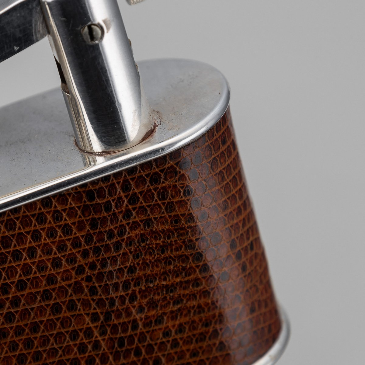 PUSHKINS.COM - D11367 - VINTAGE 20thC SNAKESKIN LEATHER & SILVER PLATED DUNHILL TABLE LIGHTER c.1960 - 16.jpg