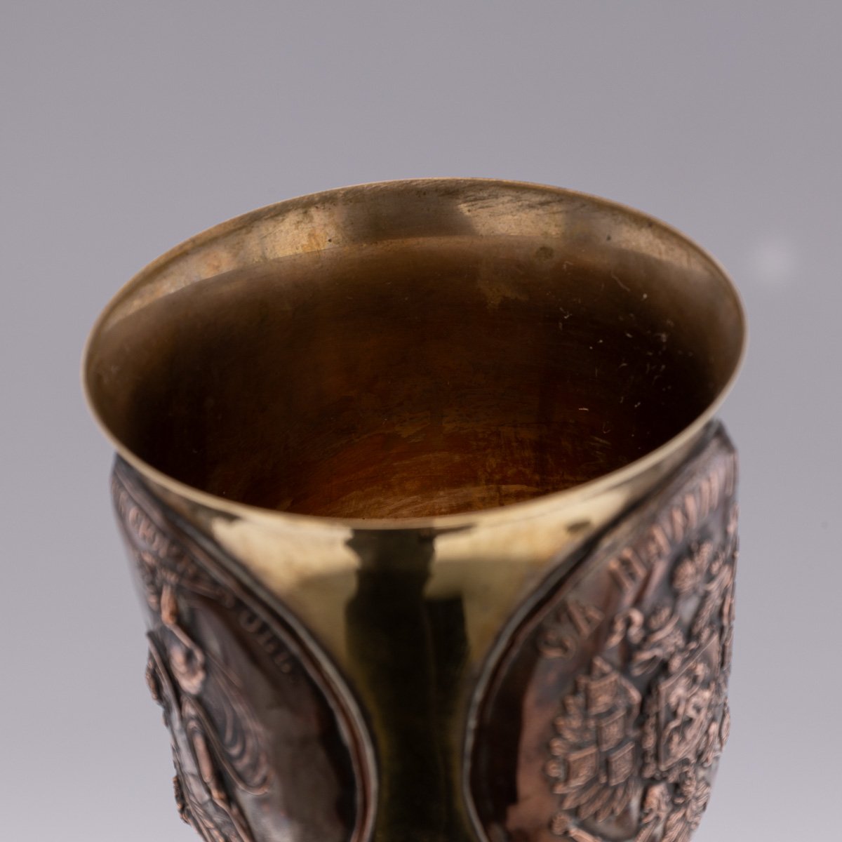PUSHKINS.COM - A00004 - ANTIQUE 20thC RUSSIAN IMPERIAL WORLD WAR I PAIR OF COMMEMORATIVE GOBLETS - 14.jpg