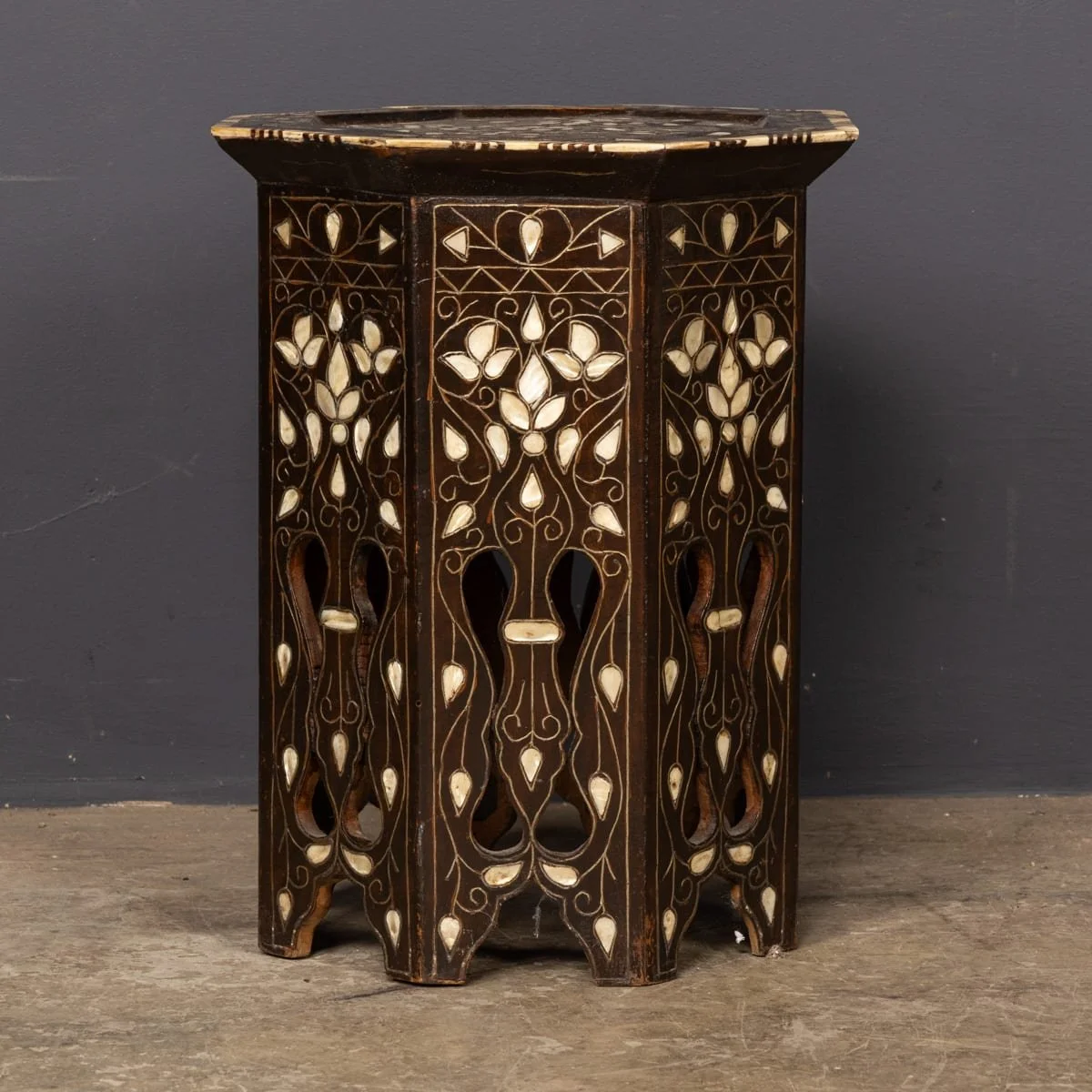 PUSHKINS.COM - Z12412 - ANTIQUE 20thC DARK WOOD & MOTHER OF PEARL MOORISH TABLE c.1920 - 04.jpg