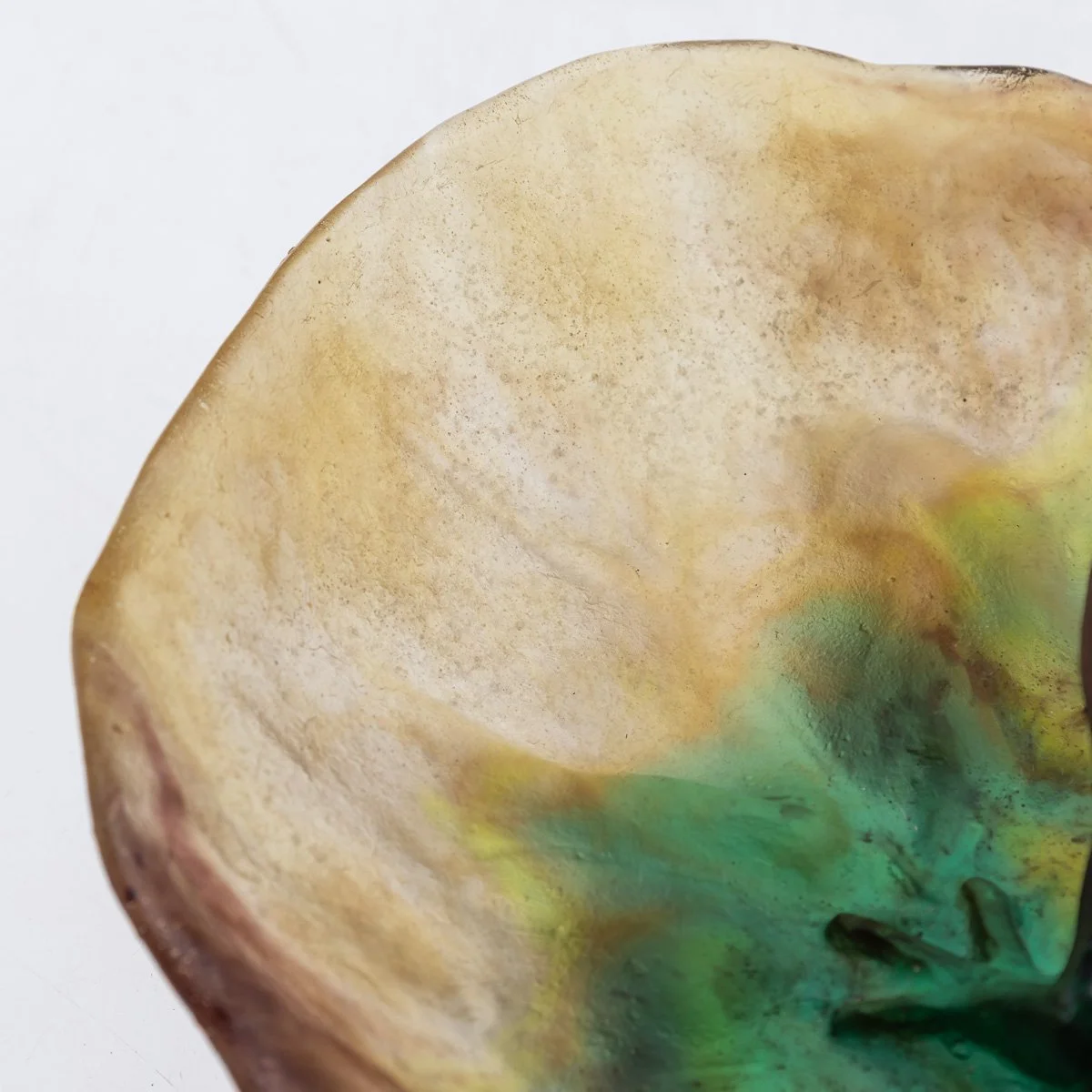 PUSHKINS.COM - C11747 - 20thC FRENCH LA PÂTE DE VERRE LARGE FROG ON LILY PAD BY DAUM - 17.jpg