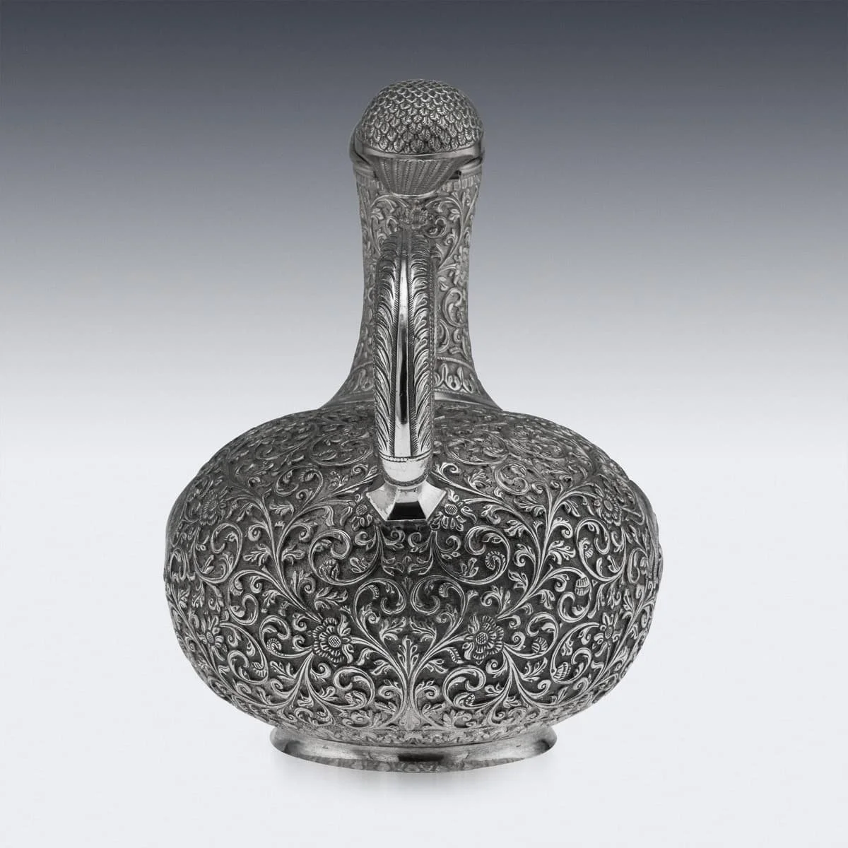 PUSHKINS.COM - A00251 - ANTIQUE 20thC INDIAN KUTCH SOLID SILVER WATER JUG : EWERATTRIBUTED TO OOMERSI MAWJI c.1900 - 06.jpg