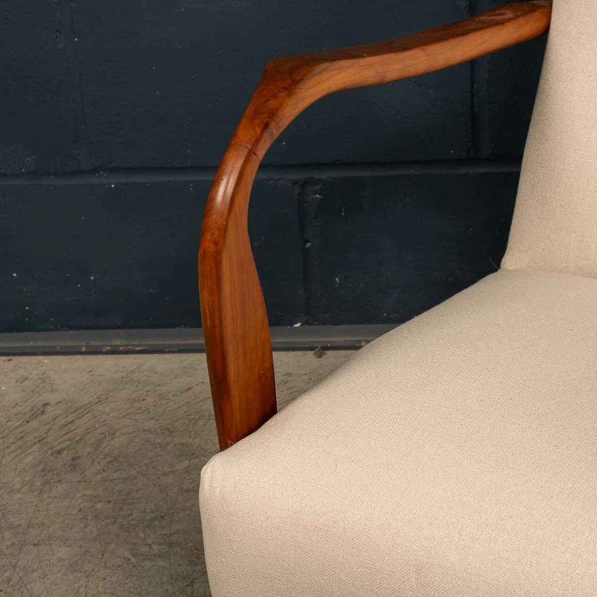 PUSHKINS.COM - B12786d - VINTAGE 20thC ITALIAN WHITE FABRIC ARMCHAIR IN THE MANNER OF PAOLO BUFFA c.1960 - 14.jpg