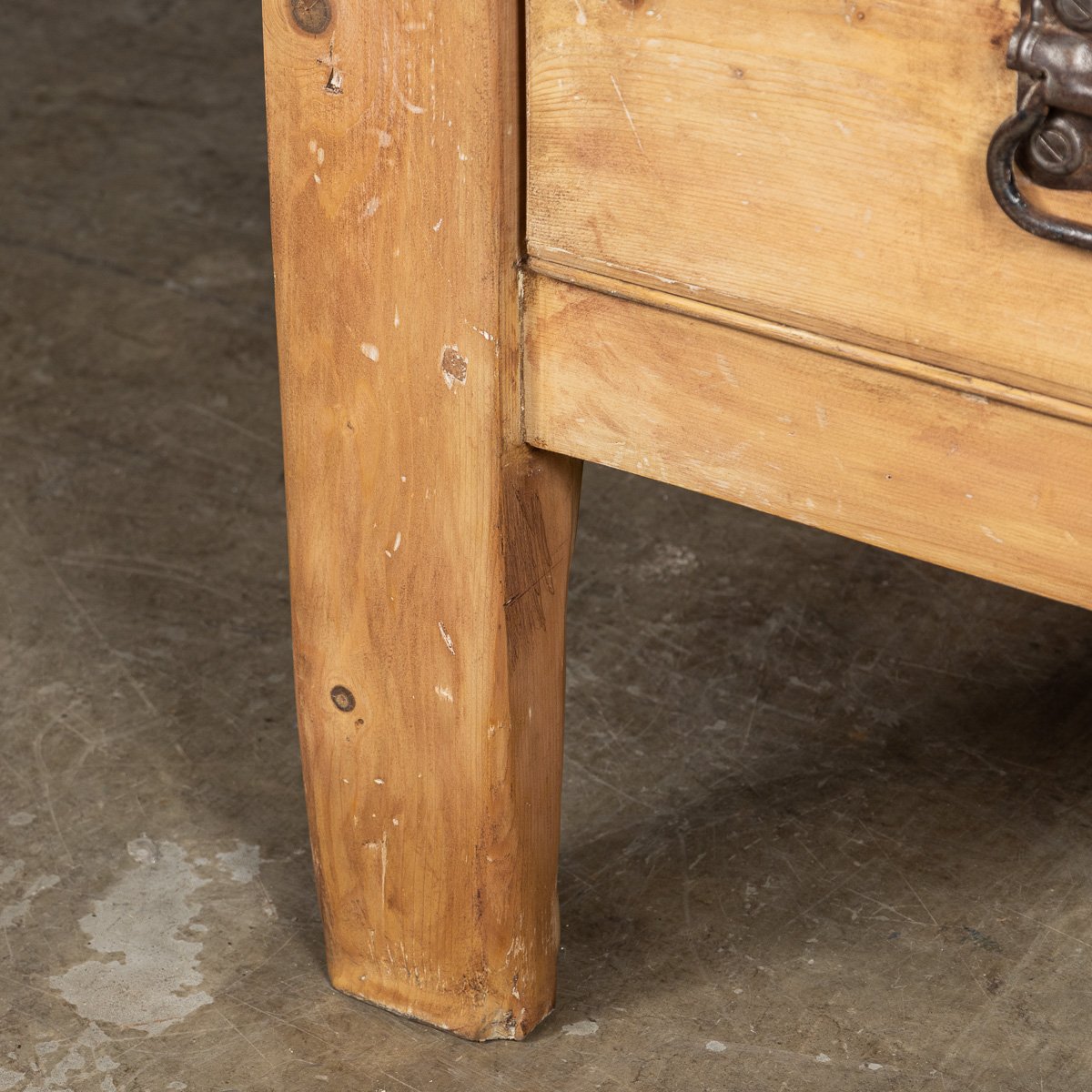 PUSHKINS.COM - D11126 - ANTIQUE 20thC FRENCH BUTCHERS BLOCK TABLE c.1920 - 15.jpg