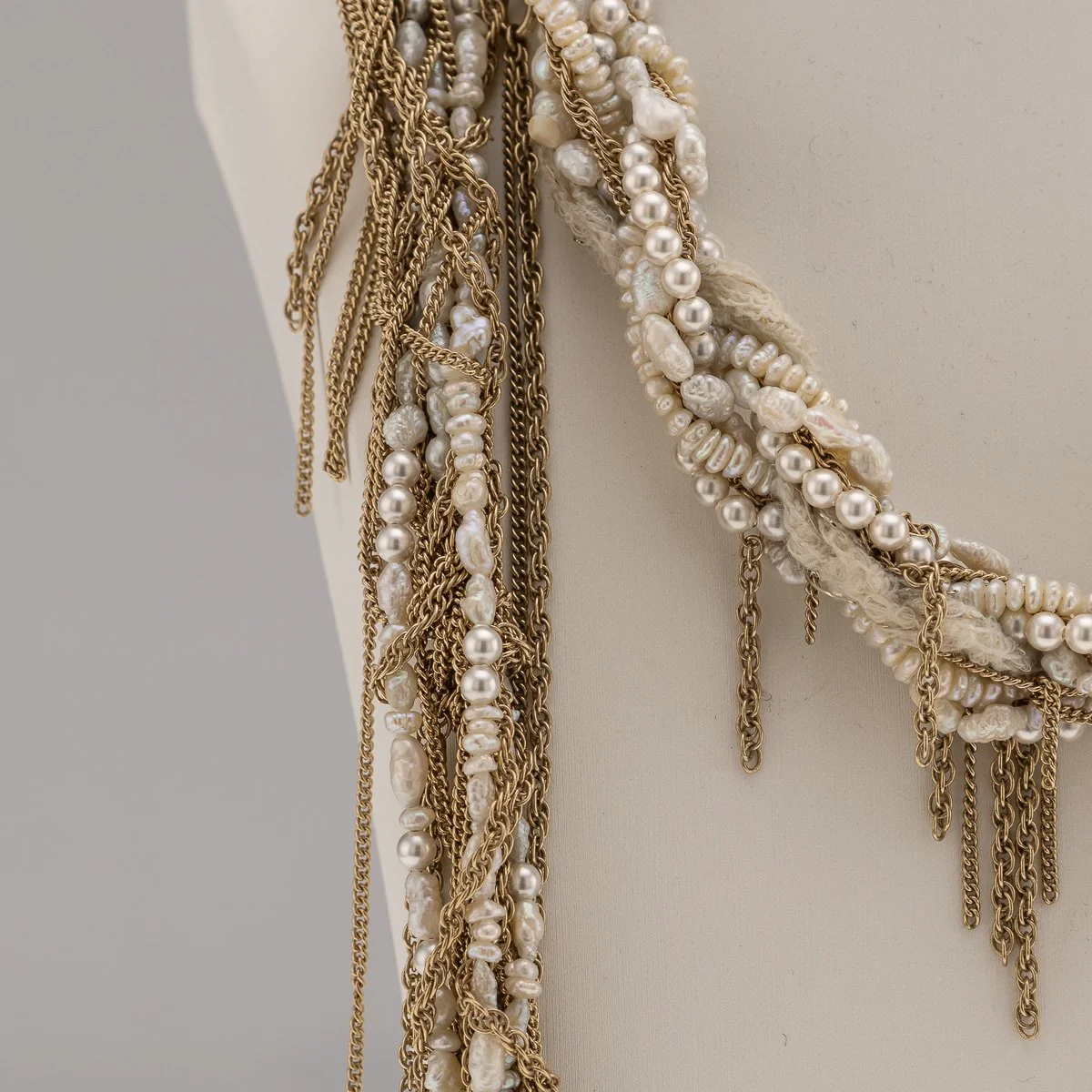 PUSHKINS.COM - B11793 - VINTAGE 20thC CHANEL SAUTOIR, FRANCE - 7.jpg