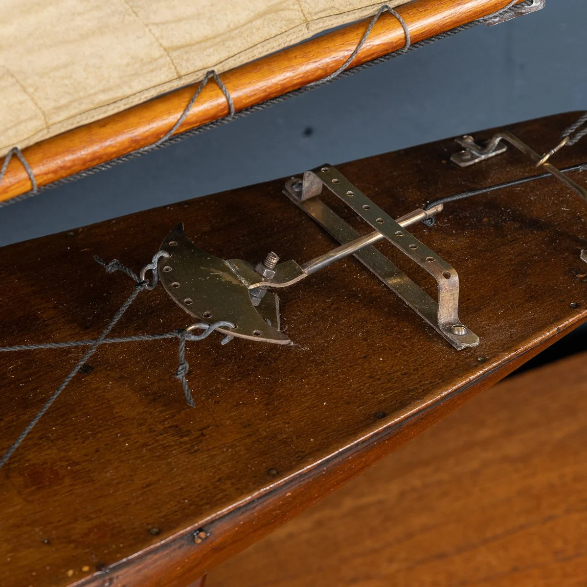 PUSHKINS.COM - B11426 - ANTIQUE 20thC LARGE ENGLISH CARVED HULL POND YACHT c.1920 - 30.jpg