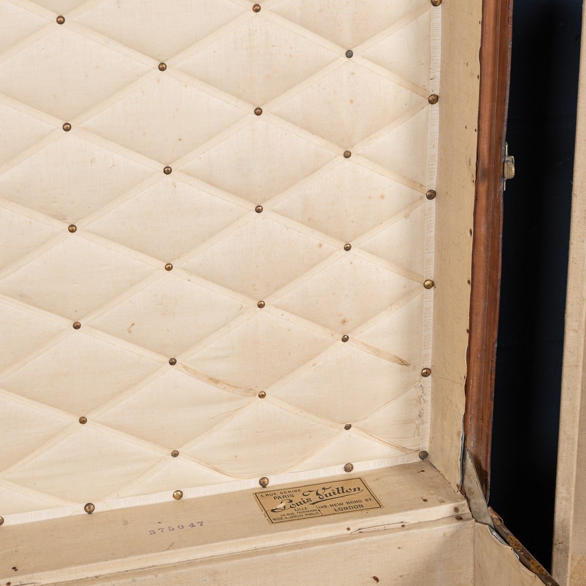 PUSHKINS.COM - B11232h - ANTIQUE 20thC LOUIS VUITTON MALLE HAUTE TRUNK IN MONOGRAM CANVAS, FRANCE c.1910 - 25.jpg