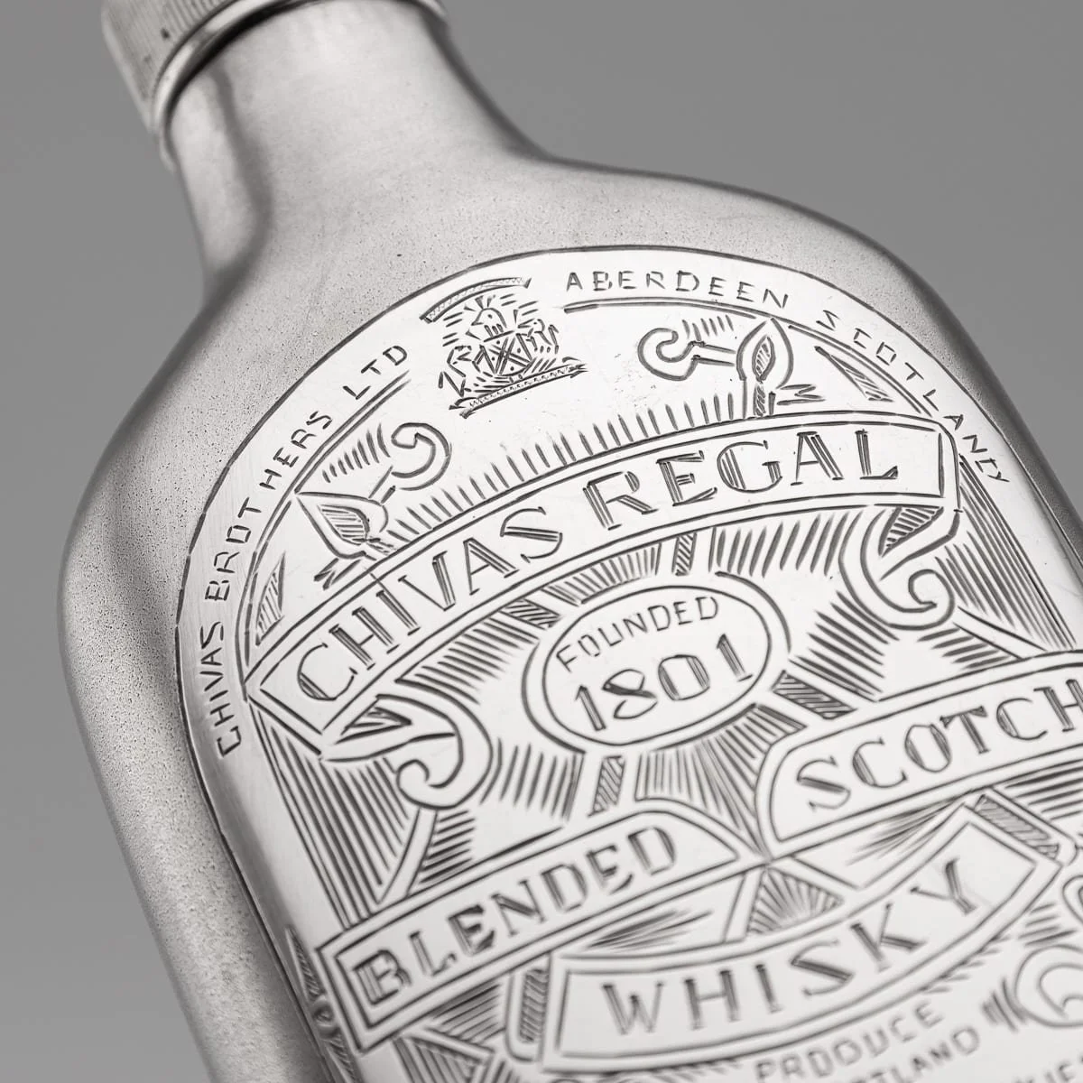 PUSHKINS.COM - J11515 - MODERN 20thC NOVELTY SOLID SILVER CHIVAS REGAL WHISKY BOTTLE - 13.jpg