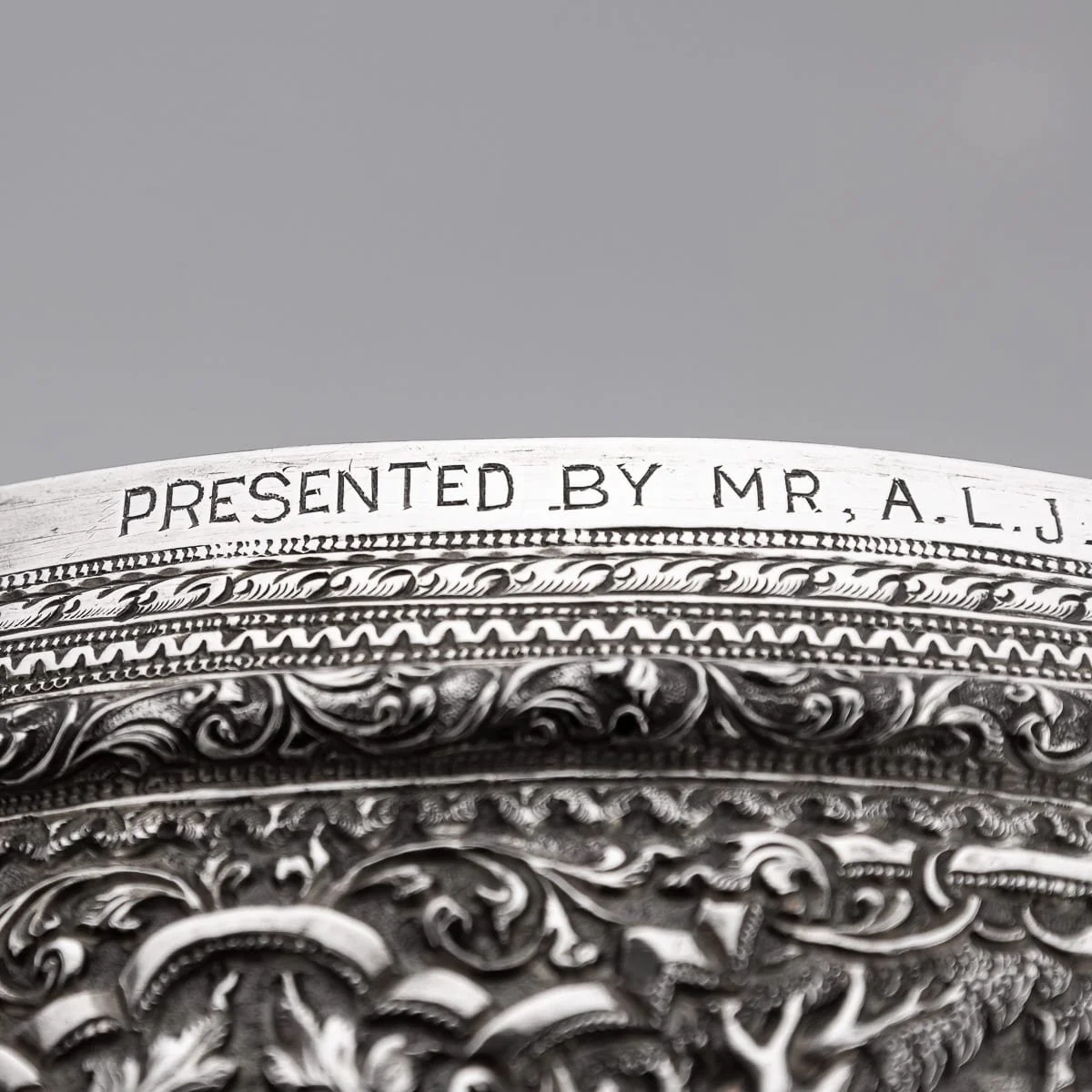 PUSHKINS.COM - A00030 - ANTIQUE 20thC BURMESE REPOUSSÉ SOLID SILVER "JATAKA TALES" BOWL c.1900 - 09.jpg
