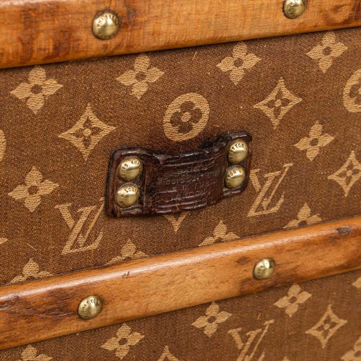 PUSHKIN'S - ANTIQUE 19thC LOUIS VUITTON TRUNK IN WOVEN CANVAS, FRANCE c.1890 - 23.jpg
