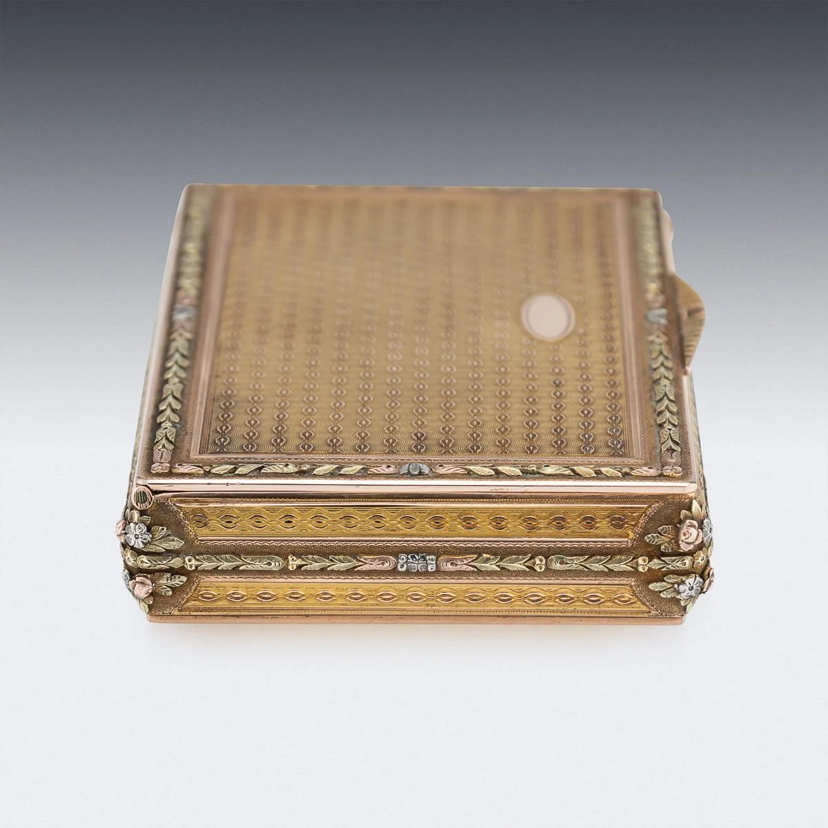 PUSHKINS.COM - A00187 - ANTIQUE 19thC GERMAN THREE COLOUR SOLID GOLD SNUFF BOX, HANAU c.1850 - 08.jpg