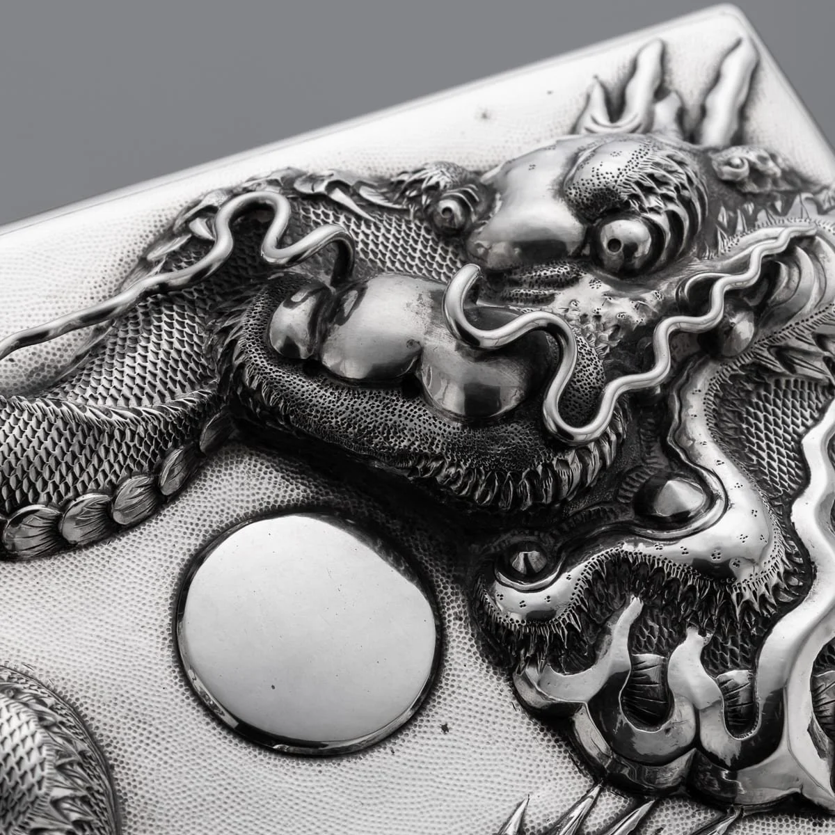 PUSHKINS.COM - J11738 - ANTIQUE 20thC JAPANESE MEIJI PERIOD SOLID SILVER DRAGON CIGAR HUMIDOR BOX c.1900 - 15.jpg