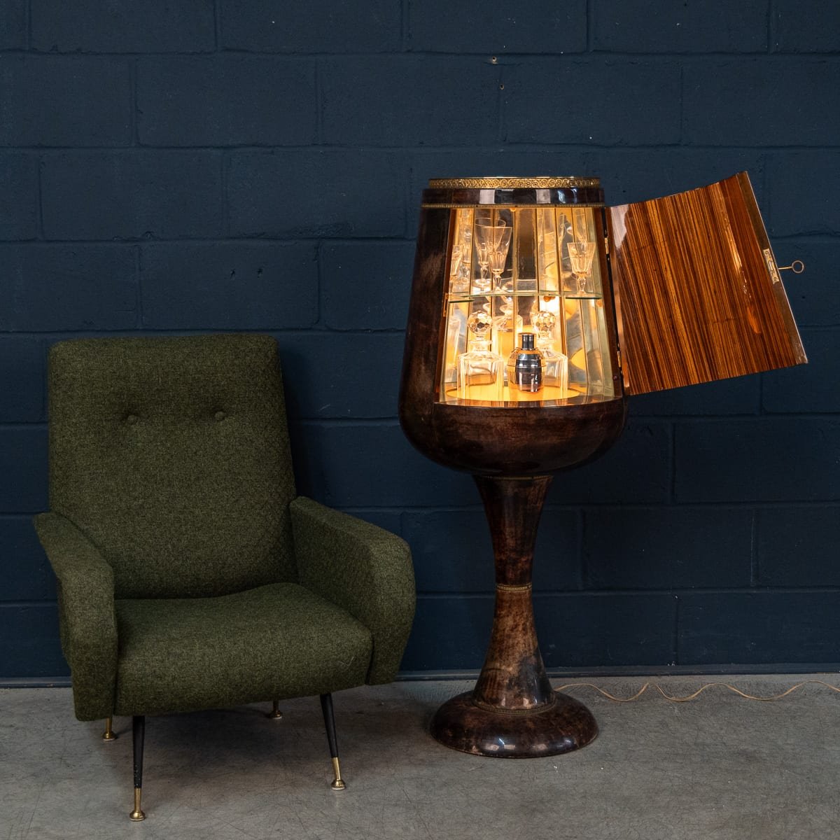 PUSHKINS.COM - B11864 - VINTAGE 20thC ITALIAN ILLUMINATING LACQUERED PARCHMENT BAR CABINET BY ALDO TURA - 04.jpg