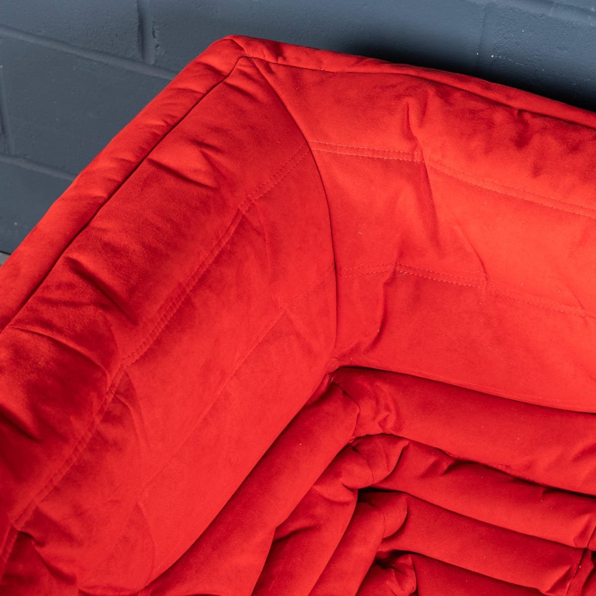 PUSHKINS.COM - B12280 - A 21st CENTURY RED "TOGO" CORNER SOFA BY MICHEL DUCAROY FOR LIGNE ROSET FRANCE - 15.jpg