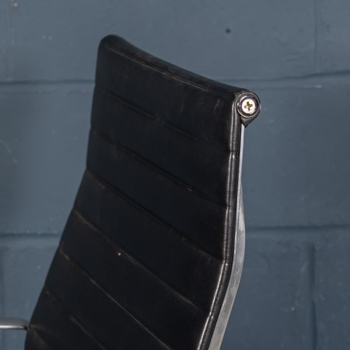 PUSHKINS.COM - B12374d - 20thC PAIR OF EA117 CHAIRS IN BLACK LEATHER BY CHARLES & RAY EAMES FOR VITRA - 26.jpg
