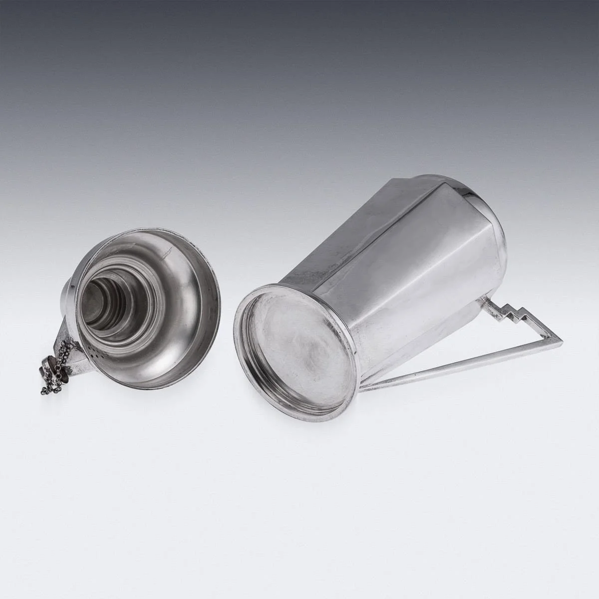 PUSHKINS.COM - J12075 - VINTAGE 20thC ENGLISH SOLID SILVER ART DECO COCKTAIL SHAKER c.1934 - 09.jpg