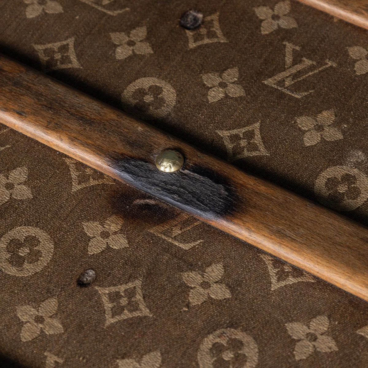 PUSHKINS.COM - B11311w - ANTIQUE 20thC LOUIS VUITTON %22MALLE HAUTE%22 TRUNK IN WOVEN CANVAS, FRANCE c.1900 - 36.jpg