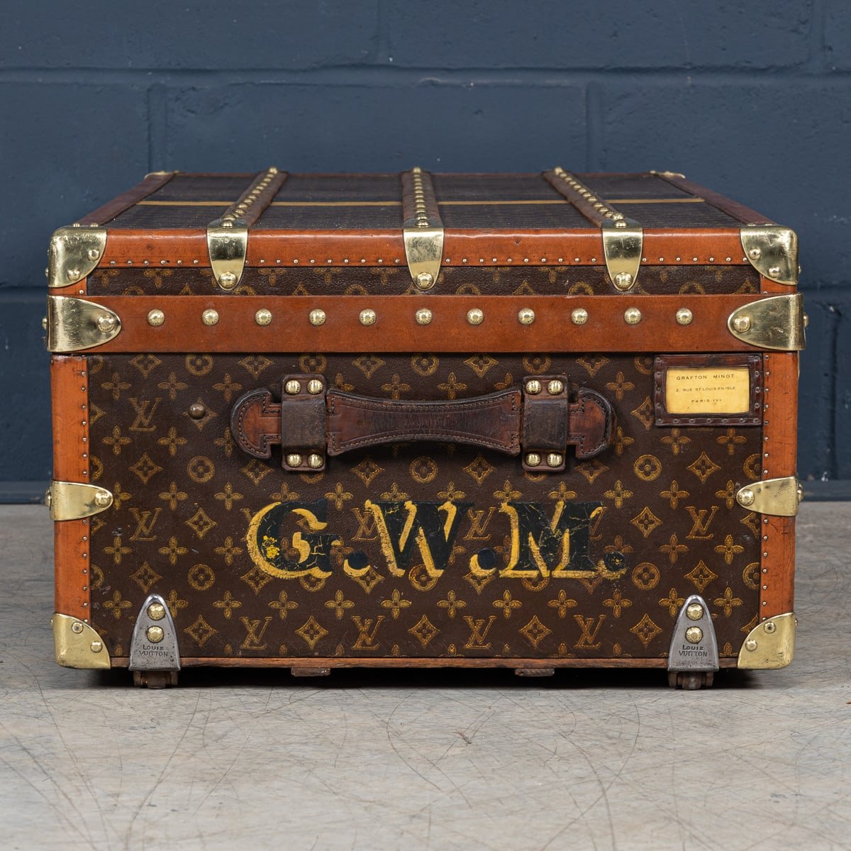PUSHKINS.COM - B11270 - 20thC LOUIS VUITTON CABIN TRUNK IN MONOGRAM CANVAS, FRANCE c.1930 - 07.jpg