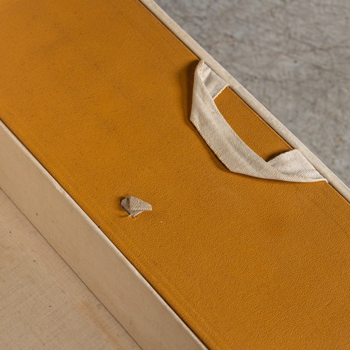PUSHKINS.COM - B11233d - 20thC LOUIS VUITTON CABIN TRUNK IN MONOGRAM CANVAS, FRANCE c.1930 - 20.jpg