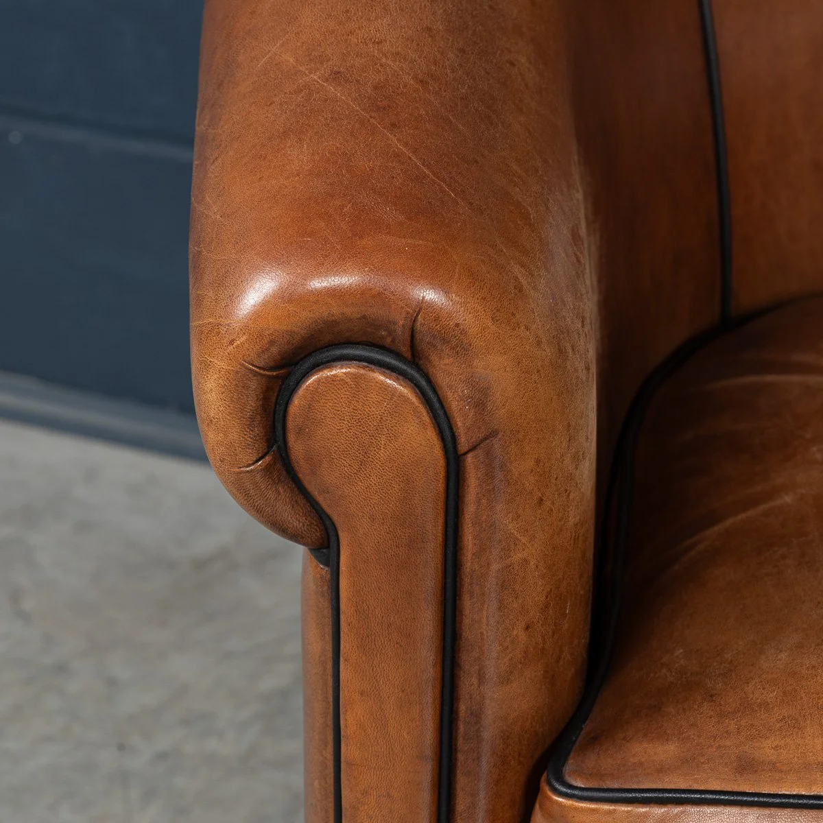PUSHKINS.COM - B11463 - A PAIR OF 20thC DUTCH SHEEPSKIN LEATHER TUB CHAIRS - 18.jpg