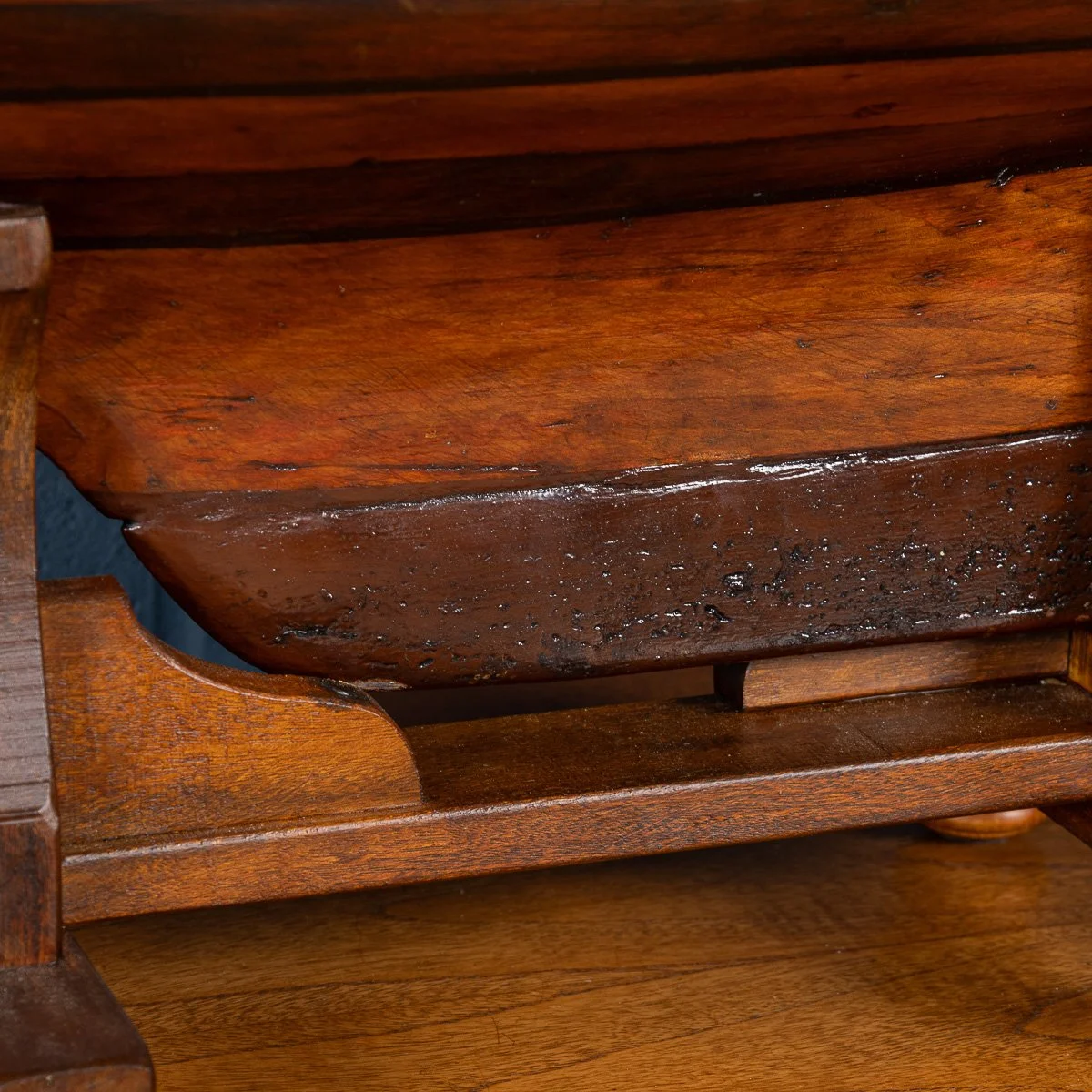 PUSHKINS.COM - B11426 - ANTIQUE 20thC LARGE ENGLISH CARVED HULL POND YACHT c.1920 - 35.jpg