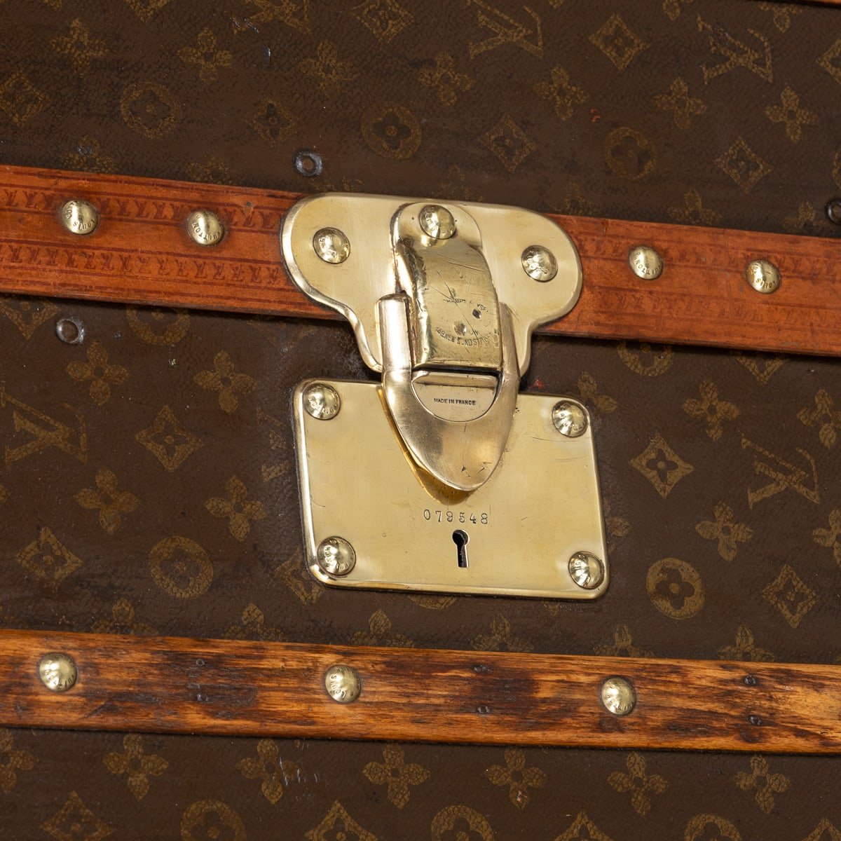 PUSHKINS.COM - B11231h - 20thC LOUIS VUITTON WARDROBE TRUNK IN MONOGRAM CANVAS, FRANCE - 25.jpg