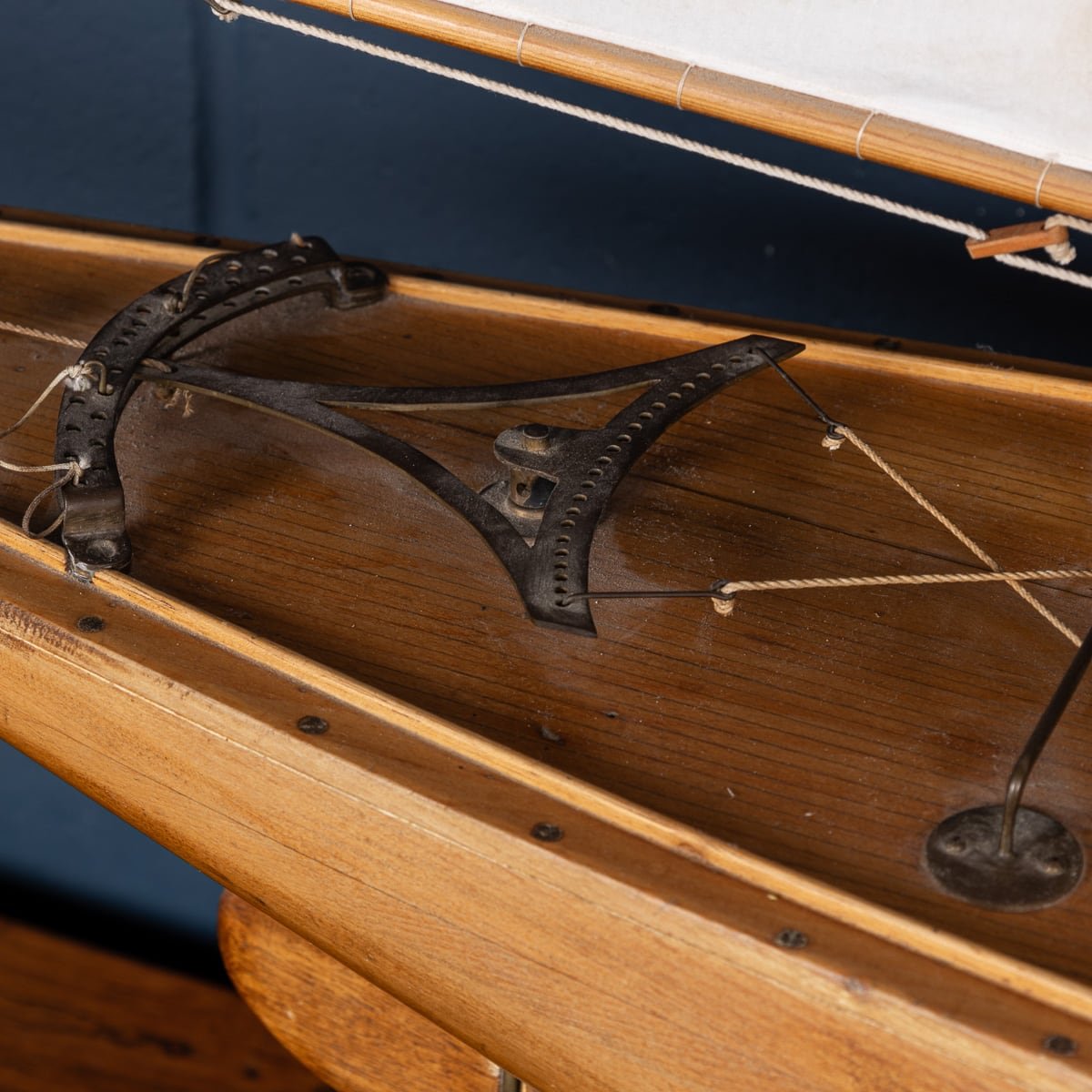 PUSHKINS.COM - ANTIQUE 20thC LARGE ENGLISH POND YACHT c.1910 - 1219.jpg