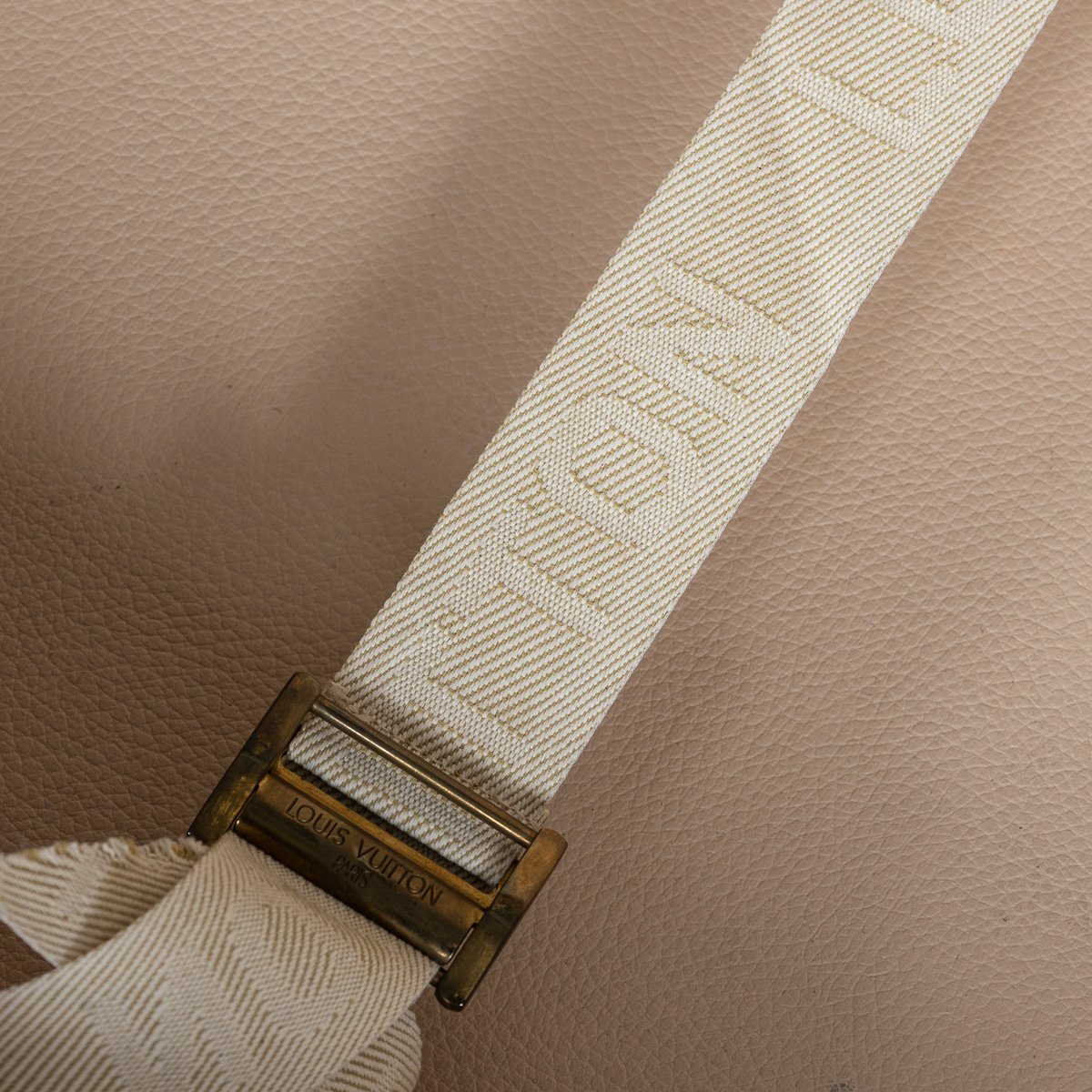 PUSHKINS.COM - B11399 - 20thC LOUIS VUITTON SUITCASE IN MONOGRAM CANVAS, FRANCE - 12.jpg