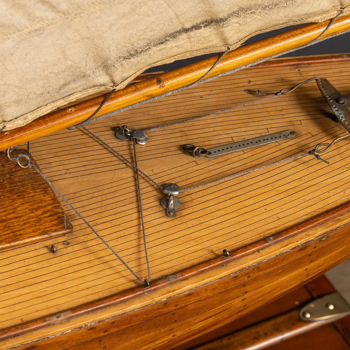 PUSHKINS.COM - Z12142 - VINTAGE 20thC ENGLISH CARVED HULL POND YACHT c.1930 - 20.jpg