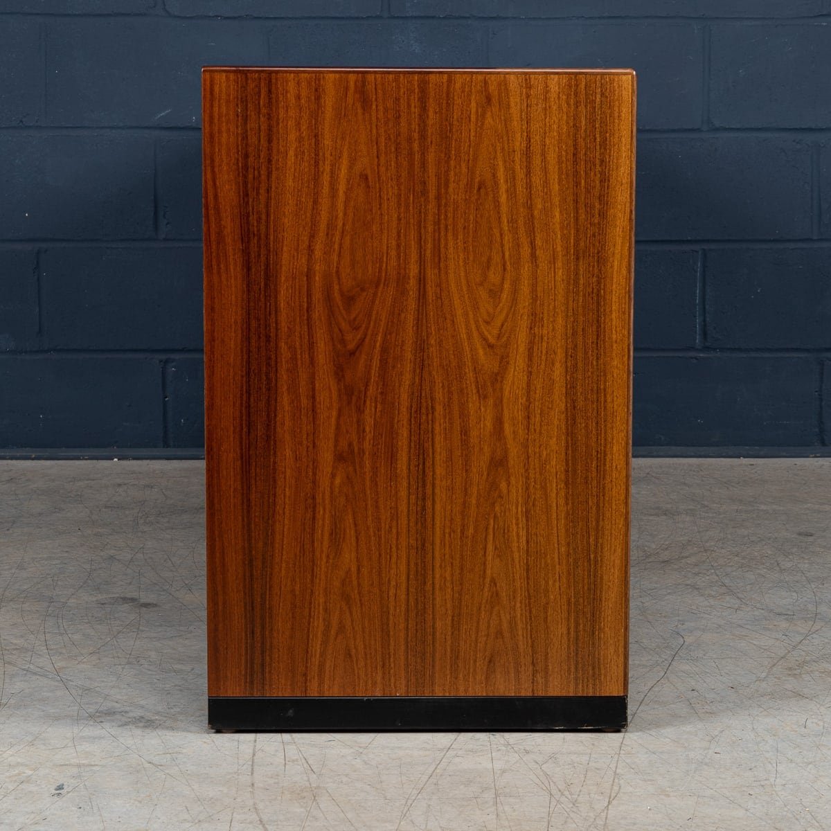 PUSHKINS.COM - B11243 - 20thC DANISH ROSEWOOD SIDEBOARD BY SKOVBY MØBELFABRIK A:S c.1960 - 07.jpg