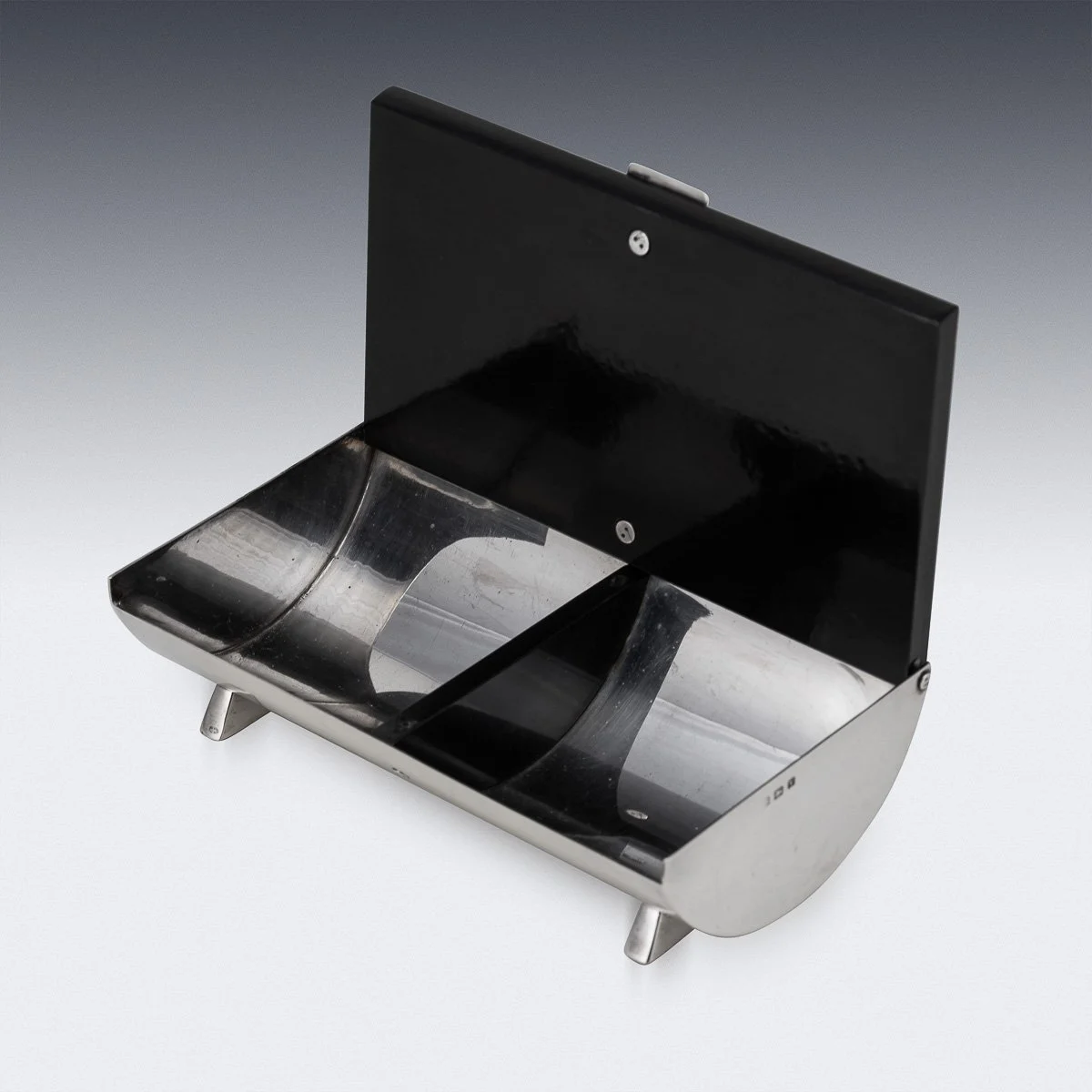 PUSHKINS.COM - D11356 - ANTIQUE 20thC ENGLISH ART DECO SOLID SILVER & LACQUER CIGARETTE BOX c.1920 - 07.jpg