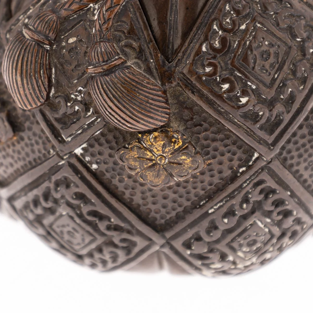 PUSHKINS.COM - G11931 - ANTIQUE 19thC JAPANESE MEIJI PERIOD PAIR OF BRONZE VESSELS IN THE FORM OF KARAKO - 27.jpg
