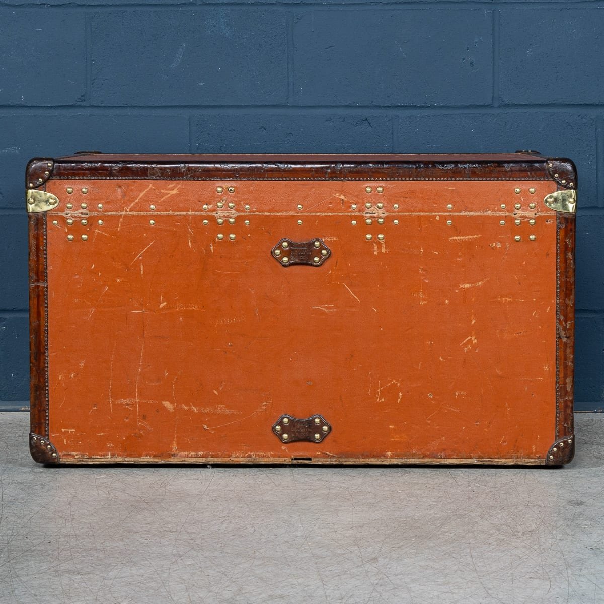 PUSHKINS.COM - B12016 - ANTIQUE 20thC LOUIS VUITTON COURIER TRUNK IN ORANGE VUITTONITE CANVAS c.1900 - 06.jpg