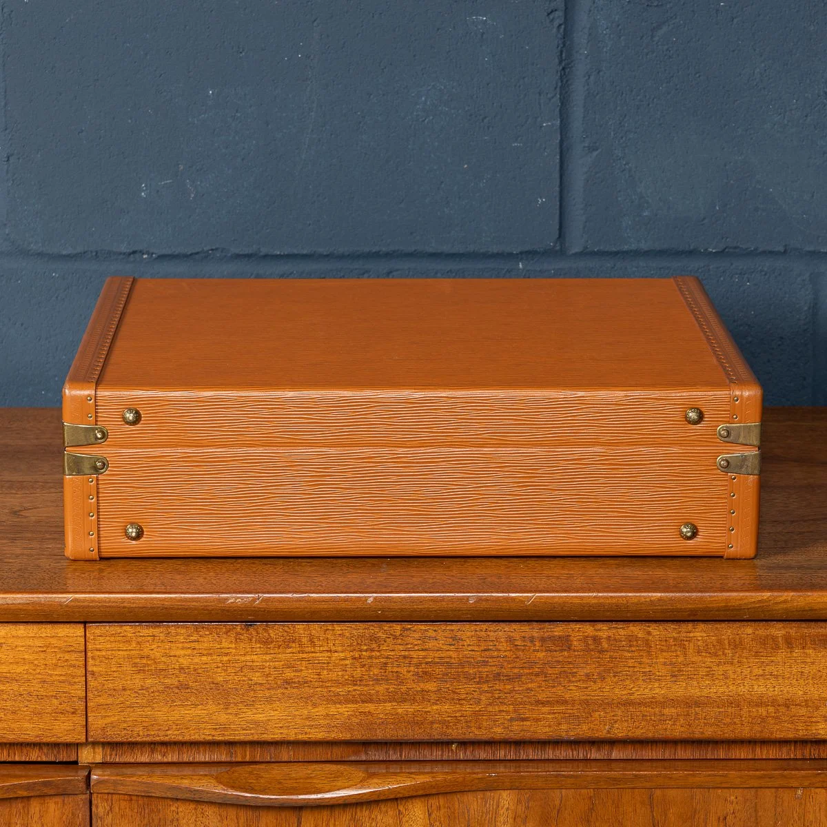 PUSHKINS.COM - B11502 - 20thC LOUIS VUITTON PRESIDENTIAL BRIEFCASE IN ORANGE EPI LEATHER, MADE IN FRANCE - 07.jpg