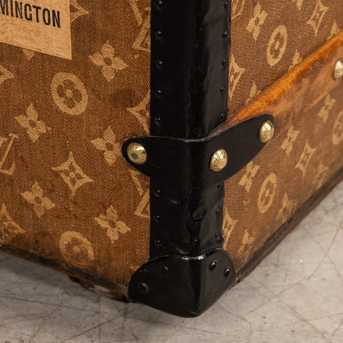 PUSHKIN'S - ANTIQUE 19thC LOUIS VUITTON TRUNK IN WOVEN CANVAS, FRANCE c.1890 - 31.jpg
