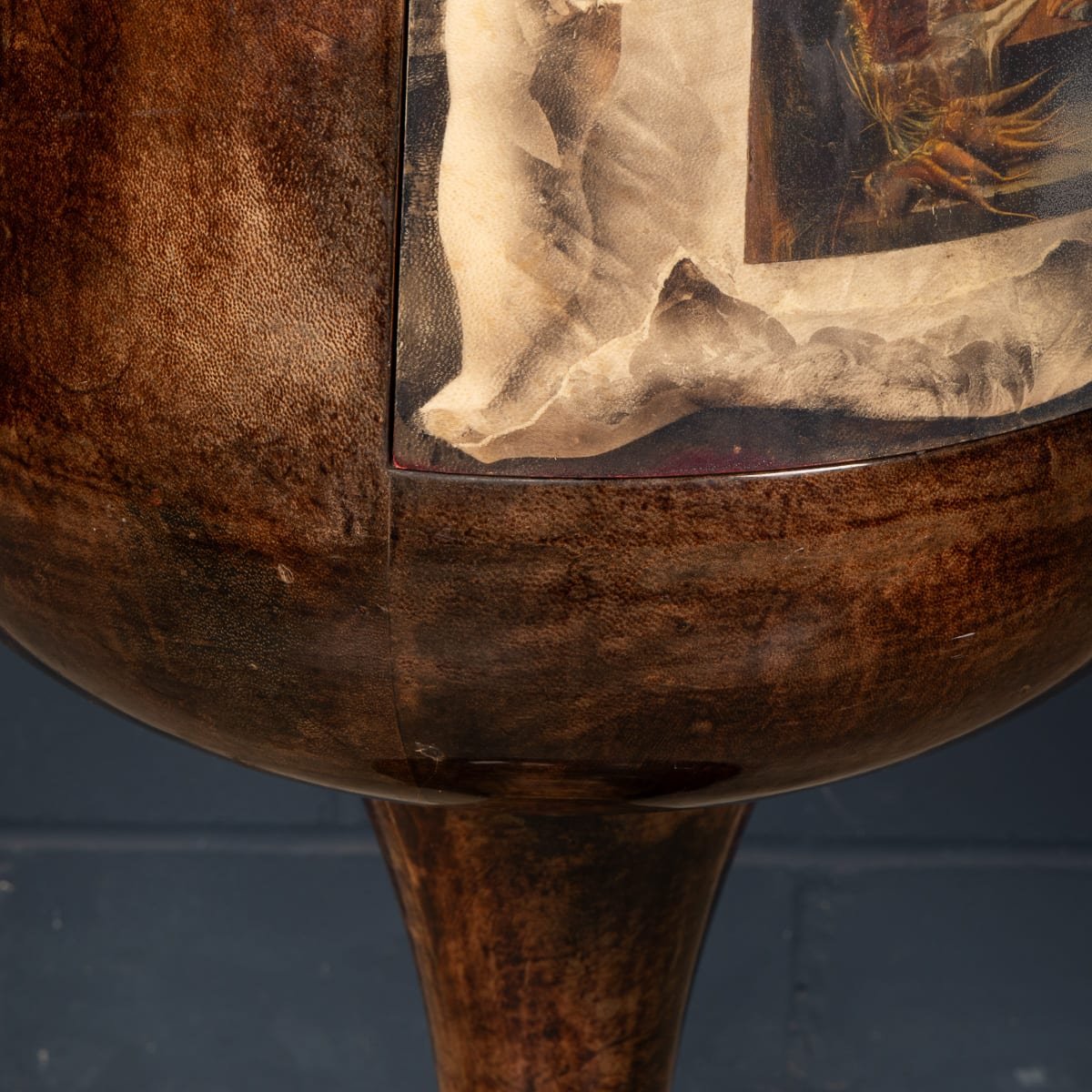 PUSHKINS.COM - B11864 - VINTAGE 20thC ITALIAN ILLUMINATING LACQUERED PARCHMENT BAR CABINET BY ALDO TURA - 25.jpg