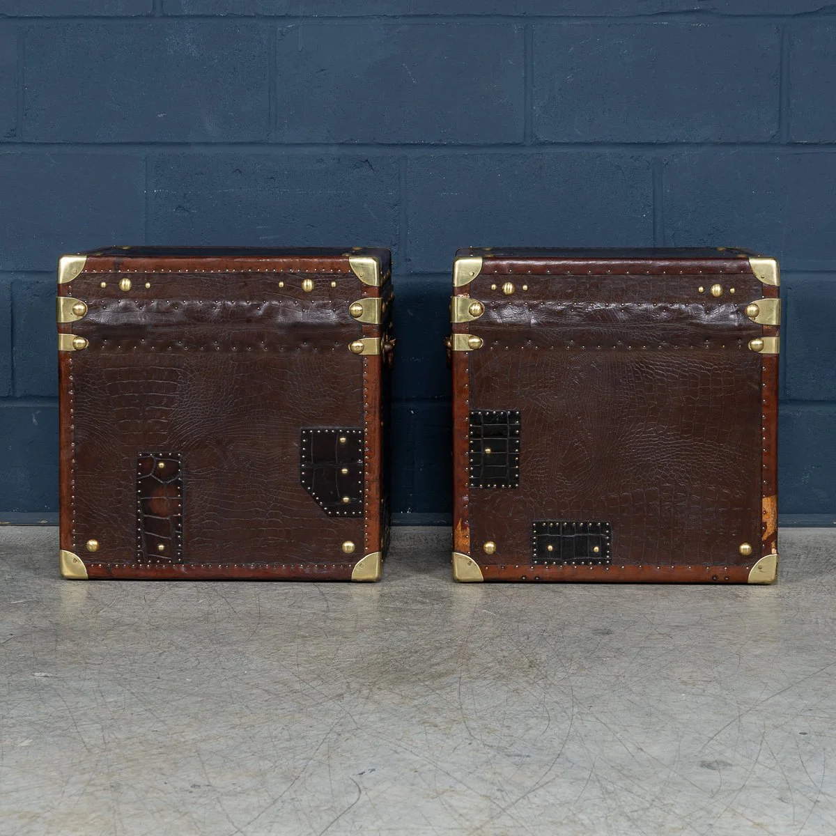 PUSHKINS.COM - B11411d - 20thC PAIR OF LEATHER CLAD ENGLISH ARMY : NAVY STYLE TRUNKS - 06.jpg